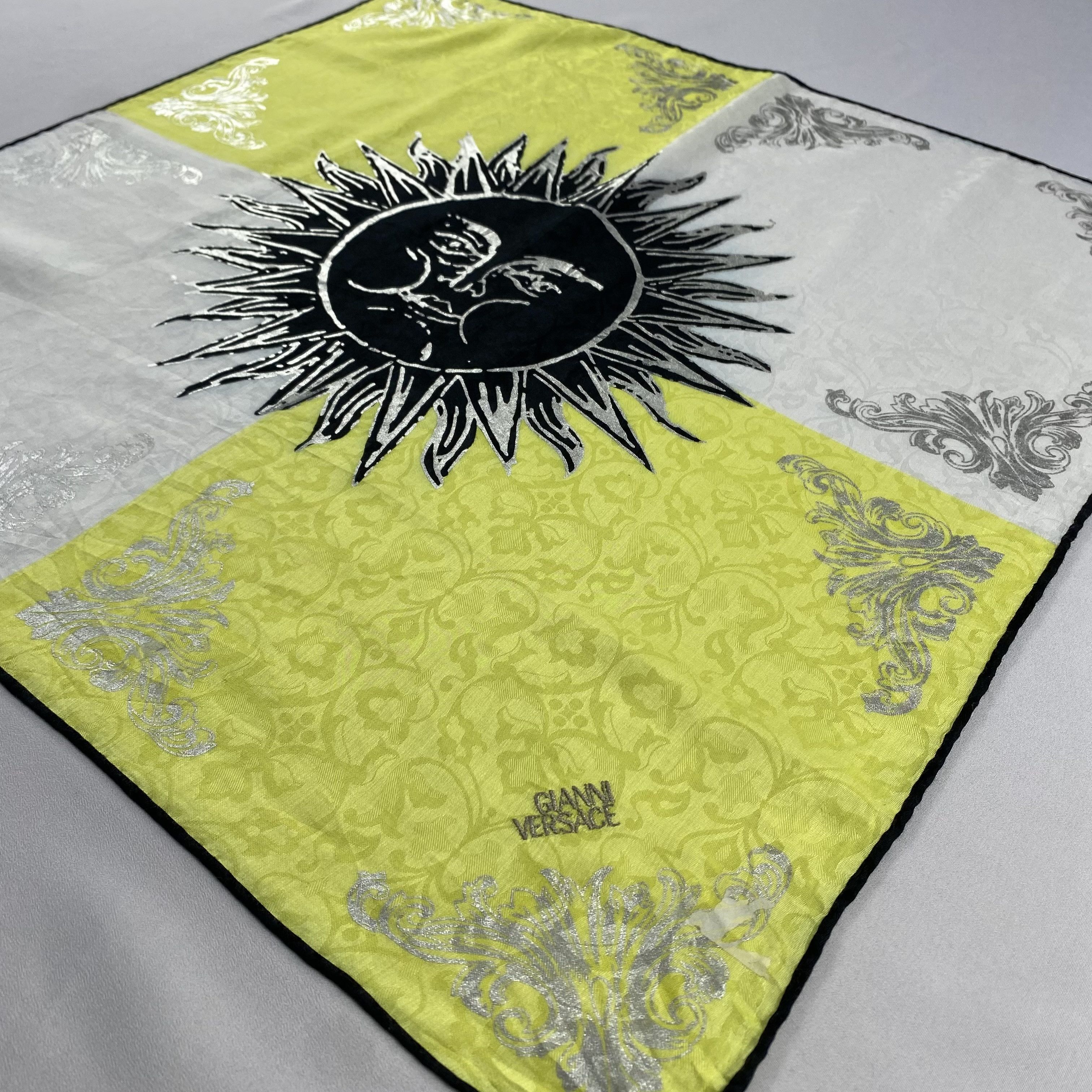 Gianni Versace Bandana/ Handkerchief / Neckerchief-P1697