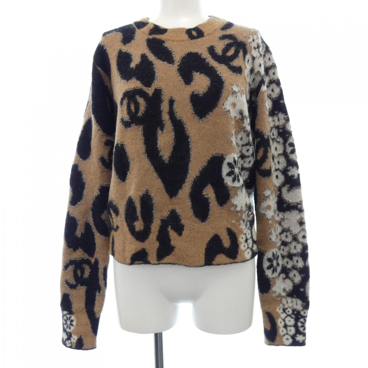 Chanel Chanel Chanel Knit Cashmere Blend Knitwear Others Tops P75361K10782 23A DUTY FREE for USA Size ONE SIZE - 1 Thumbnail