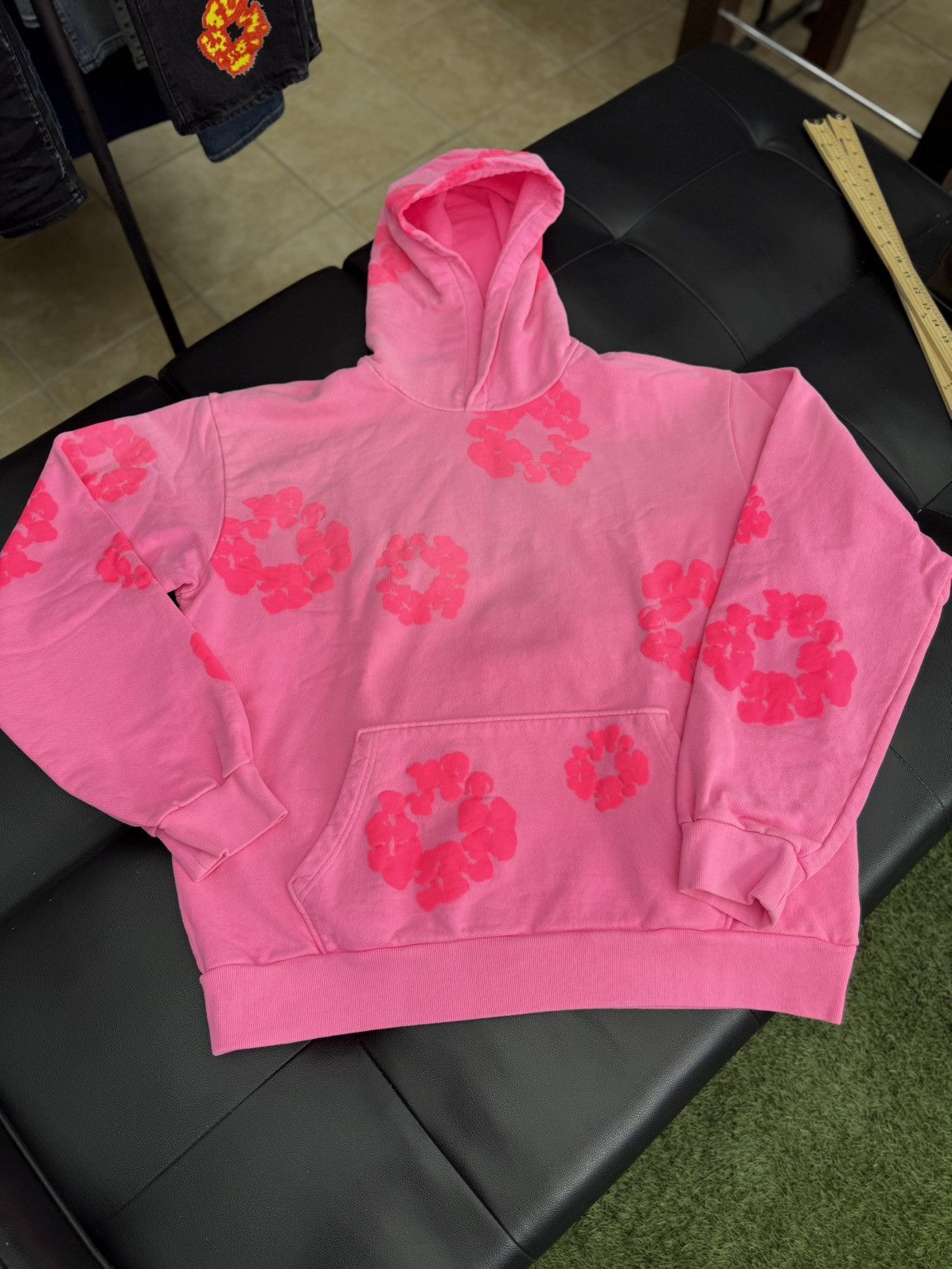 DENIM TEARS Denim Tears Pink 2025 Cotton Wreath Hoodie XL (NEW) Size US XL / EU 56 / 4 - 2 Thumbnail