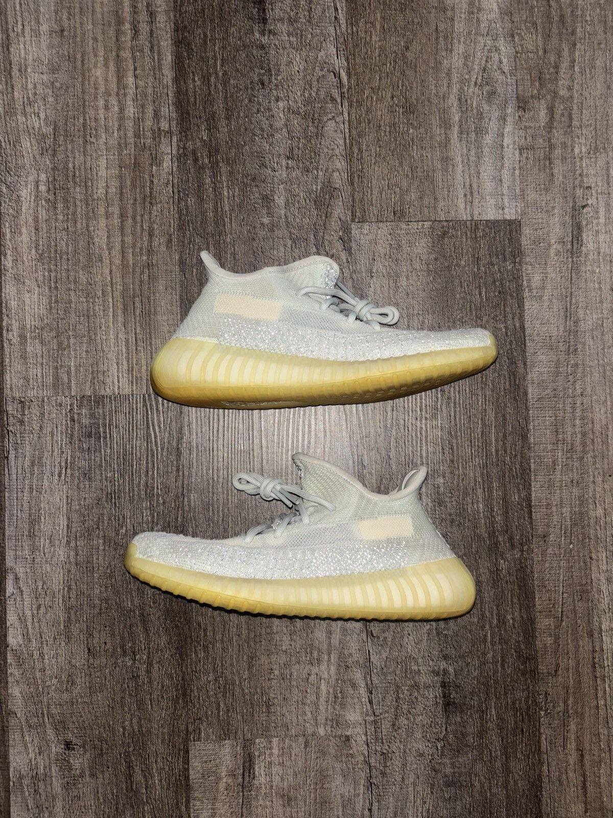 Yeezy Adidas Yeezy Boost 350 v2 ‘Cloud White Reflective’ FW5317 Size US 7.5 / IT 37.5 - 2 Thumbnail
