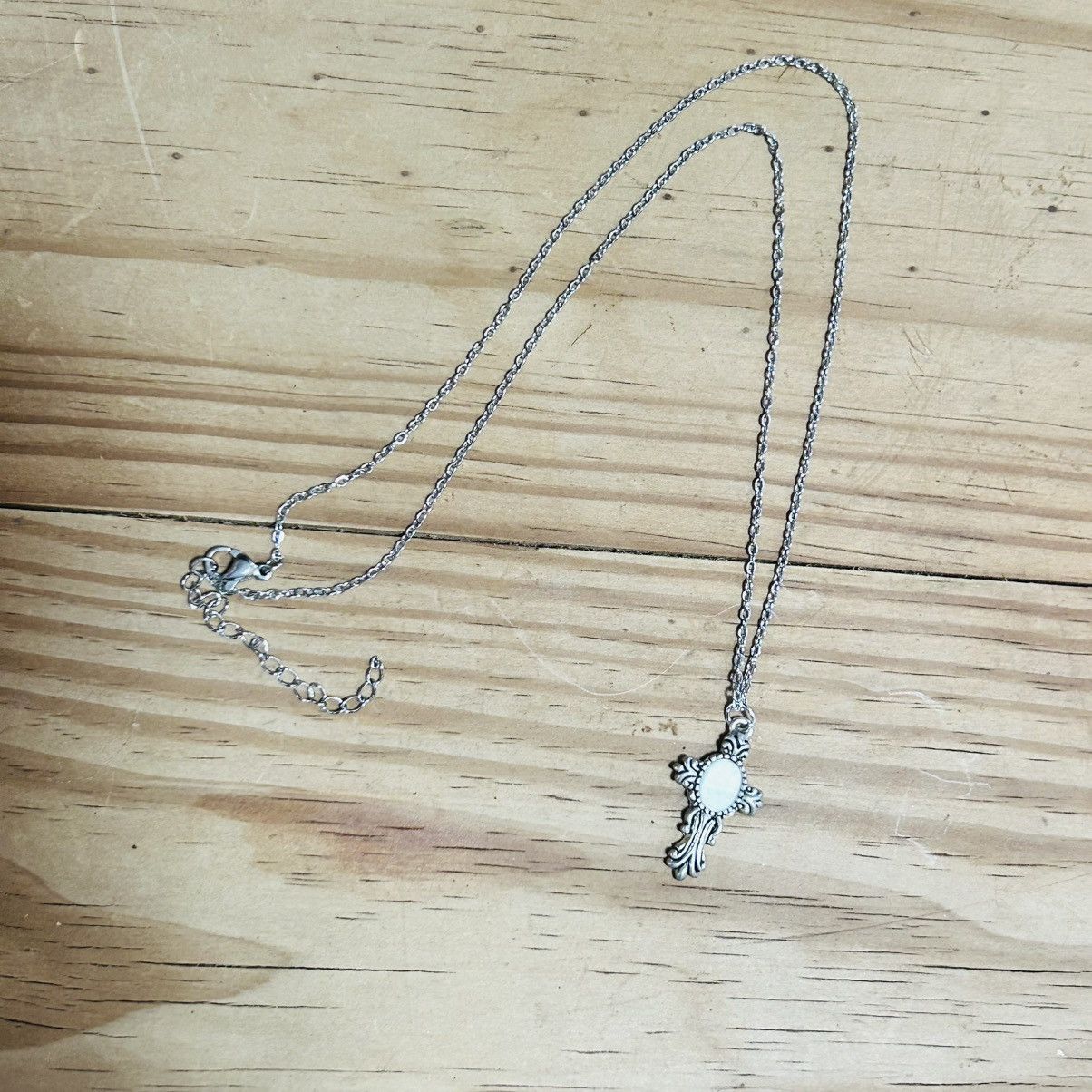 Handmade Handcrafted vintage filigree mother of pearl cross necklace Size ONE SIZE - 7 Thumbnail