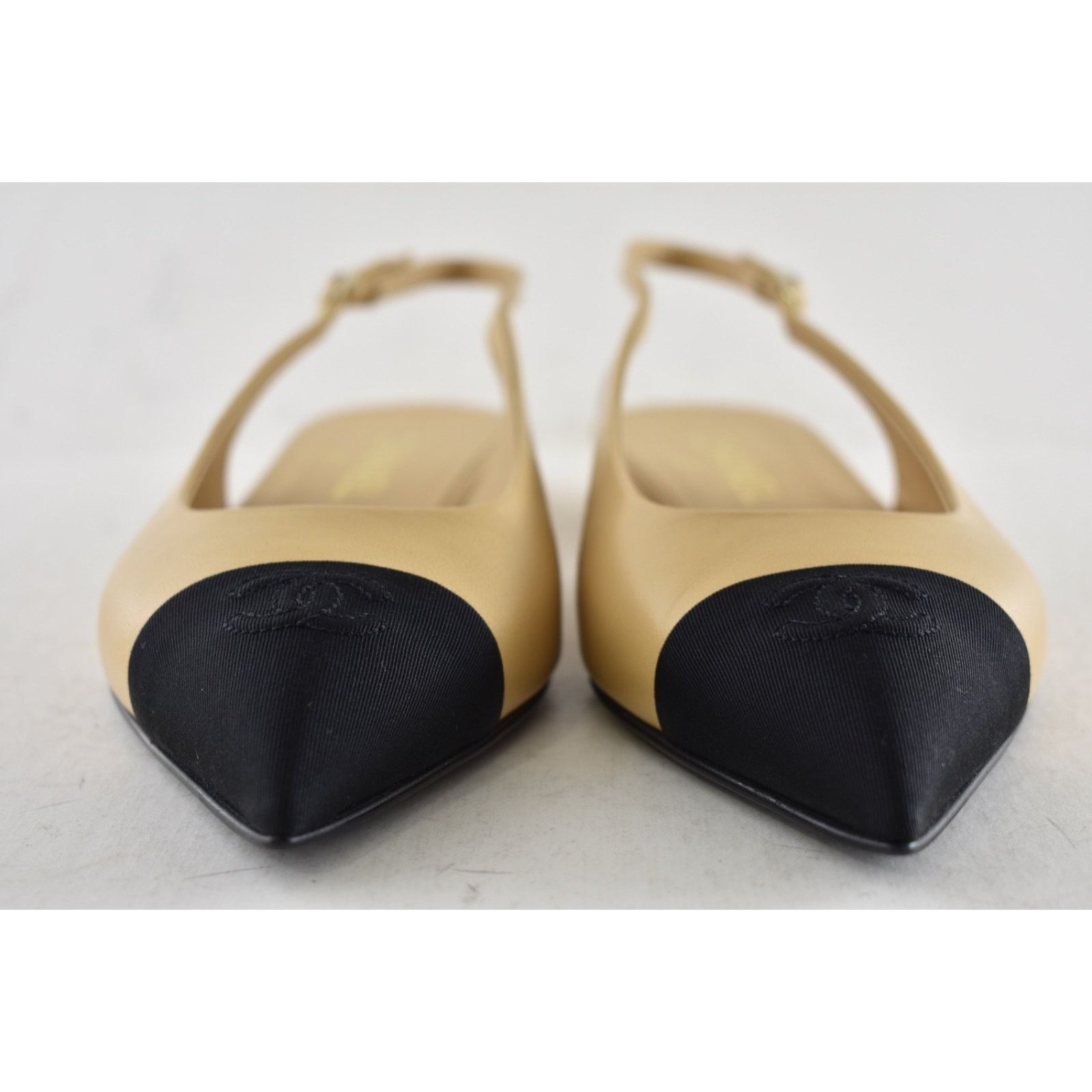 Chanel Chanel 24A Beige Black CC Logo Slingback Pointed Flat 41 Size US 10 / IT 40 - 9 Thumbnail
