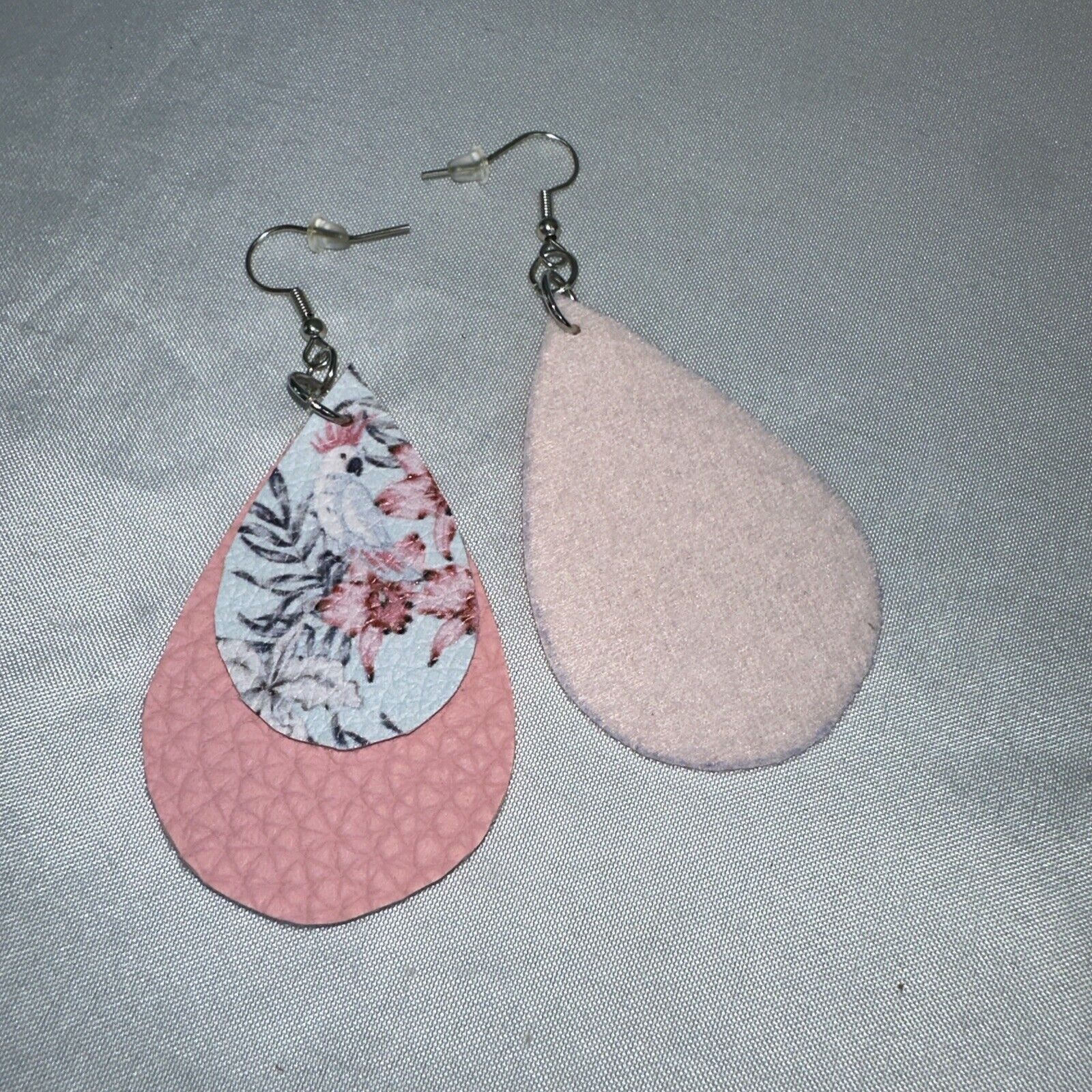 Other Homemade Hook Dangle Earrings Pink Blue Floral Size ONE SIZE - 4 Thumbnail
