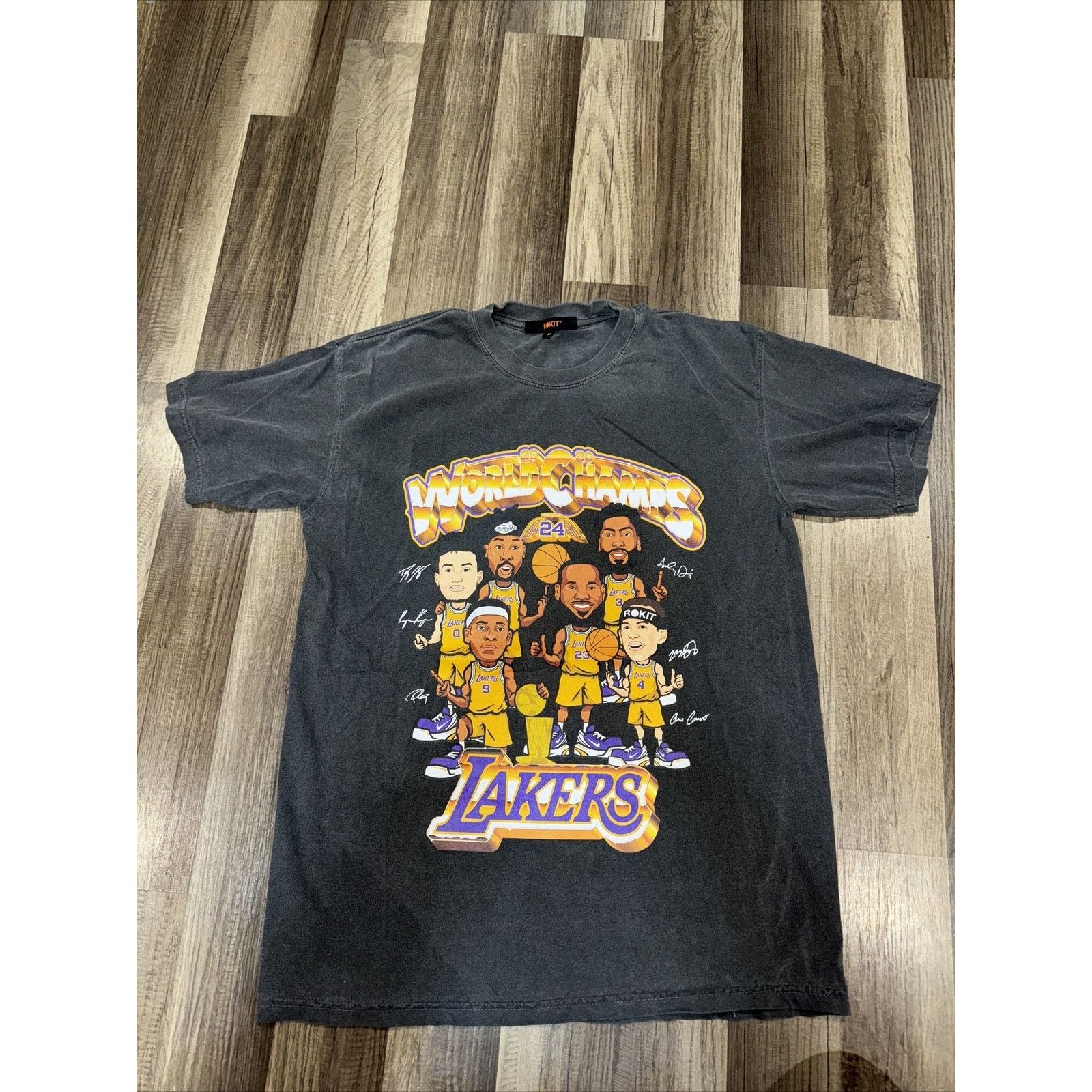 NBA Lakers World Champion 2020 Champions Rokit Medium 19.5x27 Size US M / EU 48-50 / 2 - 1 Thumbnail