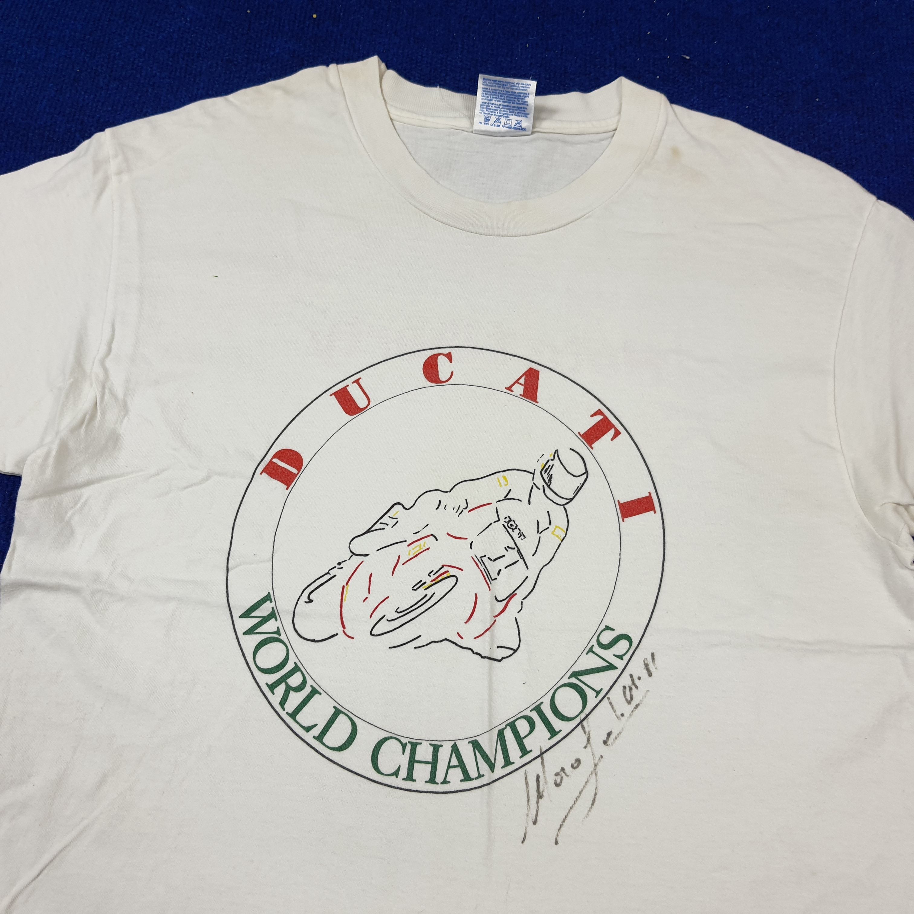 Vintage Vintage Ducati World Champion MotoGP Racing With Sign Tshirt Size US M / EU 48-50 / 2 - 2 Thumbnail