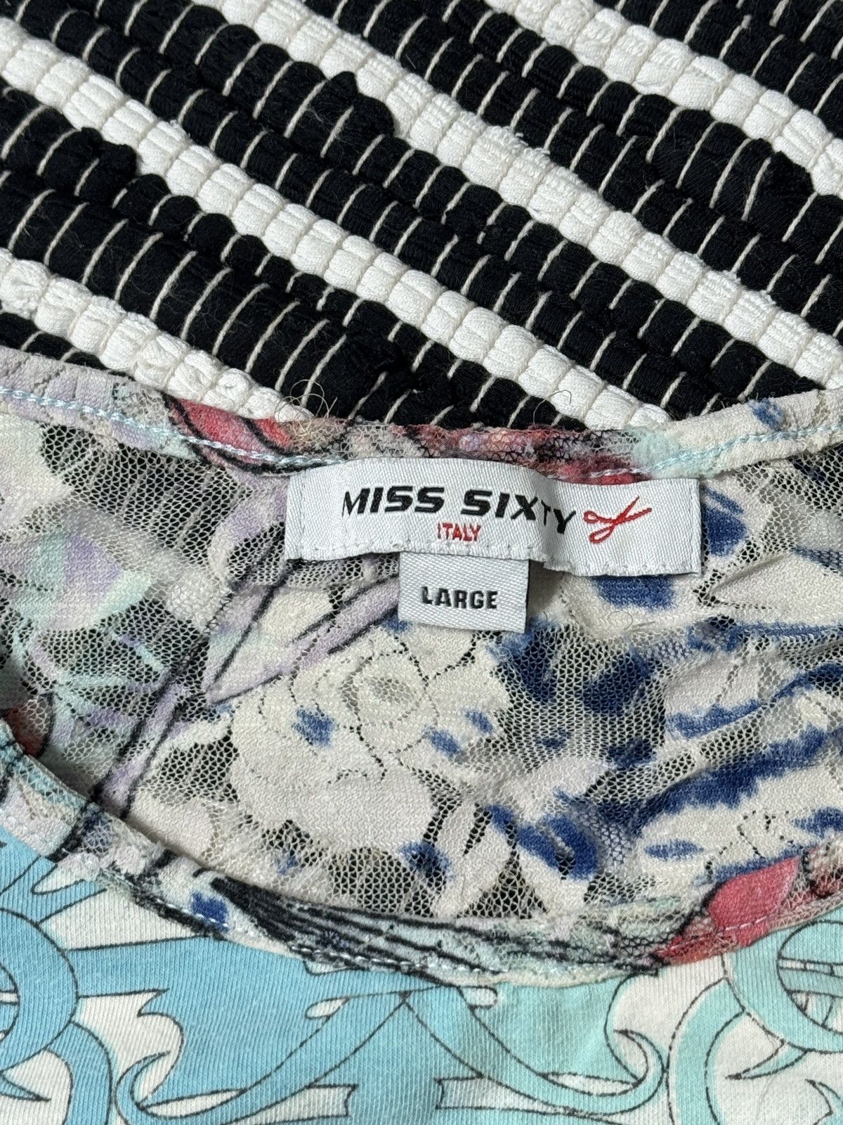 Miss Sixty VINTAGE MISS SIXTY 2000s AVANT GARDE TEE SHIRT Size L / US 10 / IT 46 - 4 Thumbnail