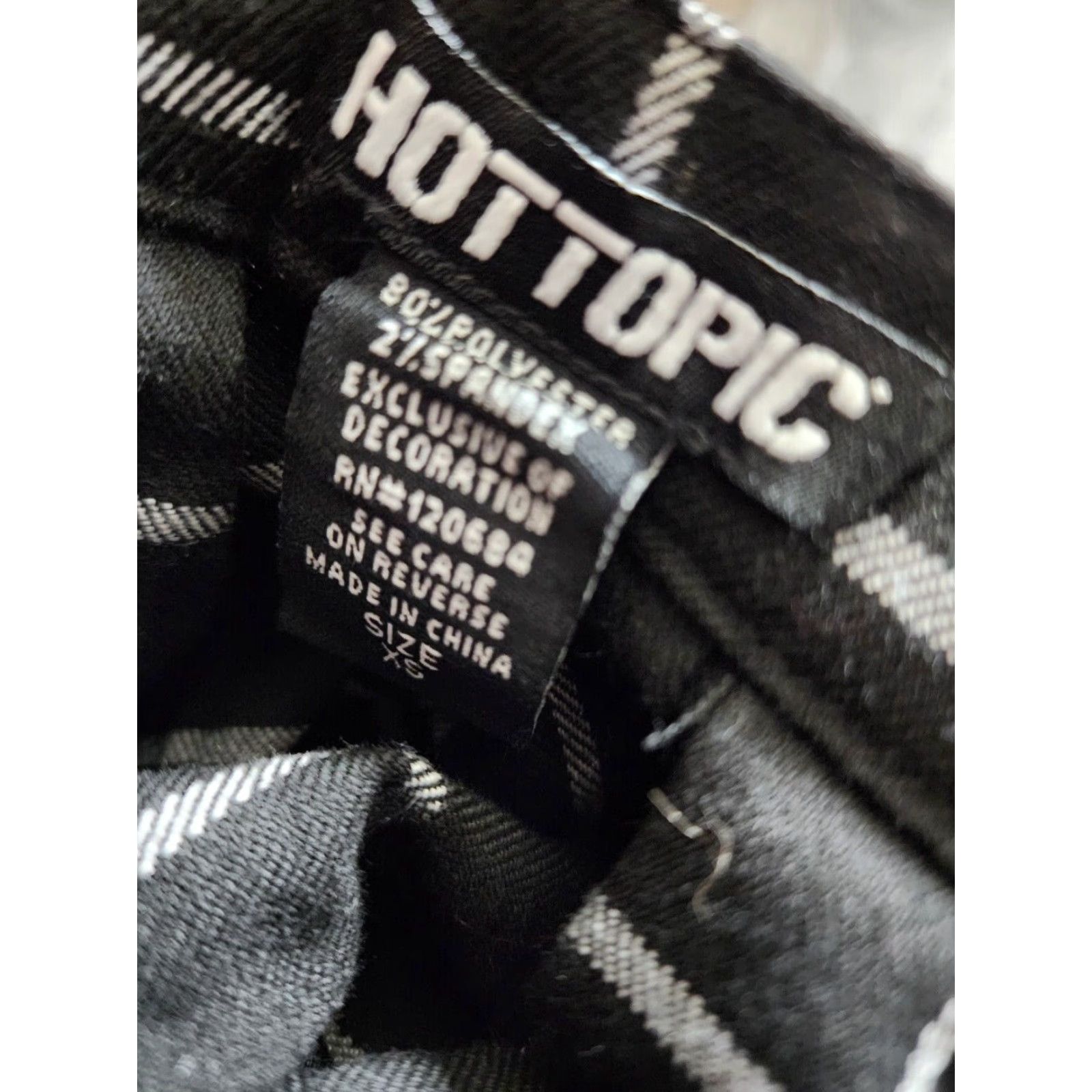 Hot Topic HOT TOPIC XS Mini Skirt Black Plaid Tartan Grunge Goth Skater Emo Size 26" / US 2 / IT 38 - 5 Thumbnail