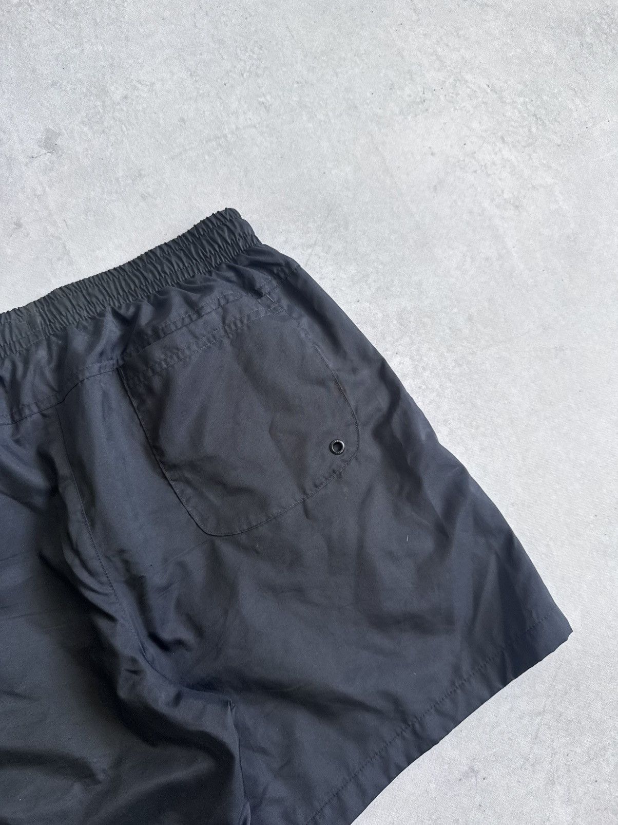 Nike Nike Nylon Y2K Basic Sports Unisex Shorts Regular Hype Size US 31 - 7 Thumbnail