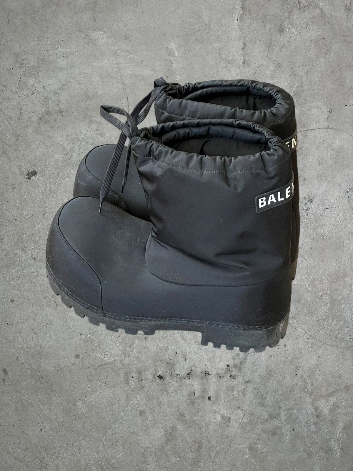 Balenciaga Balenciaga Low Alaska Boots Size US 13 / EU 46 - 2 Thumbnail