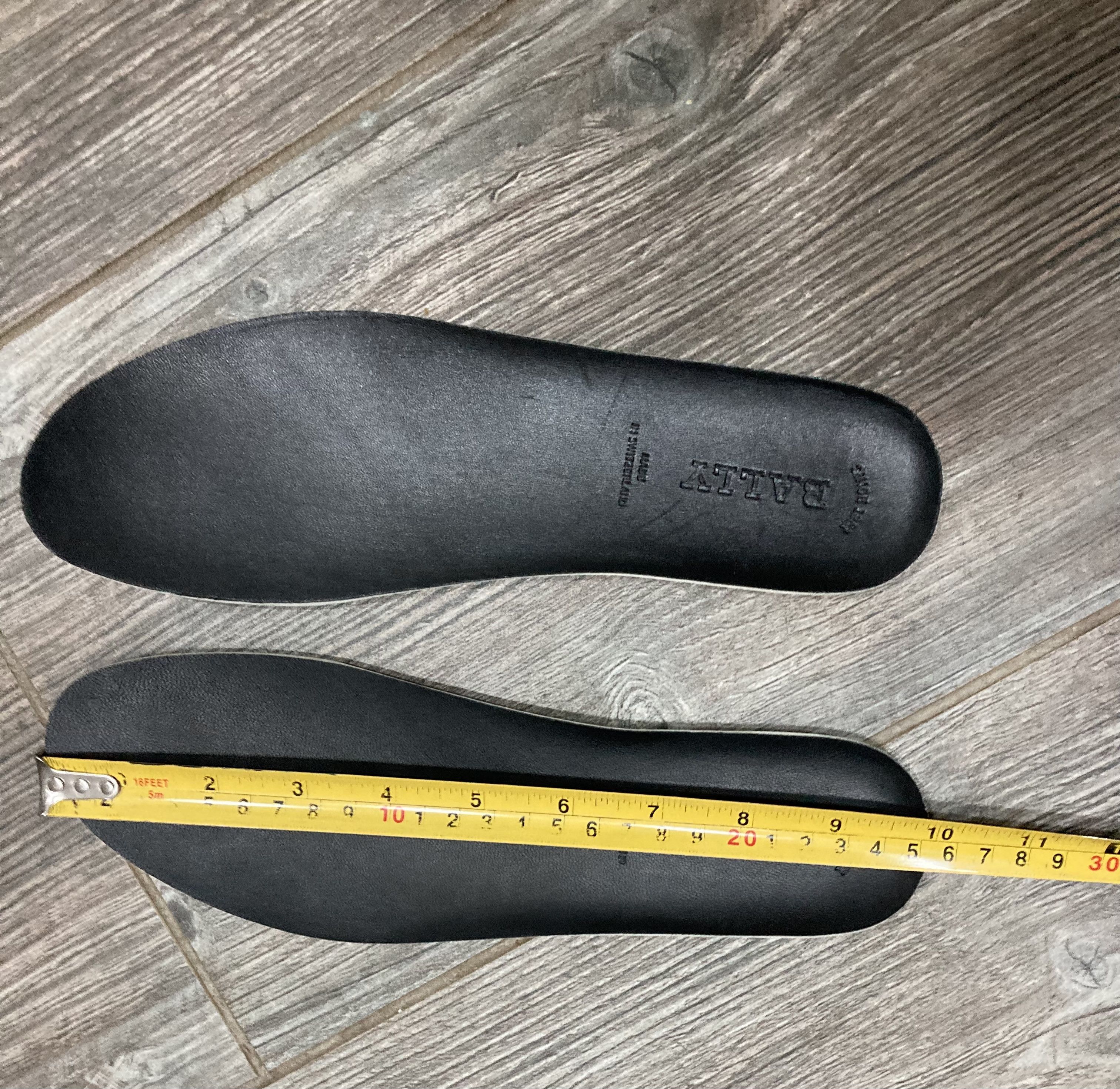 Bally Bally black leather low top sneakers with two straps across Size US 8 / IT 38 - 13 Thumbnail