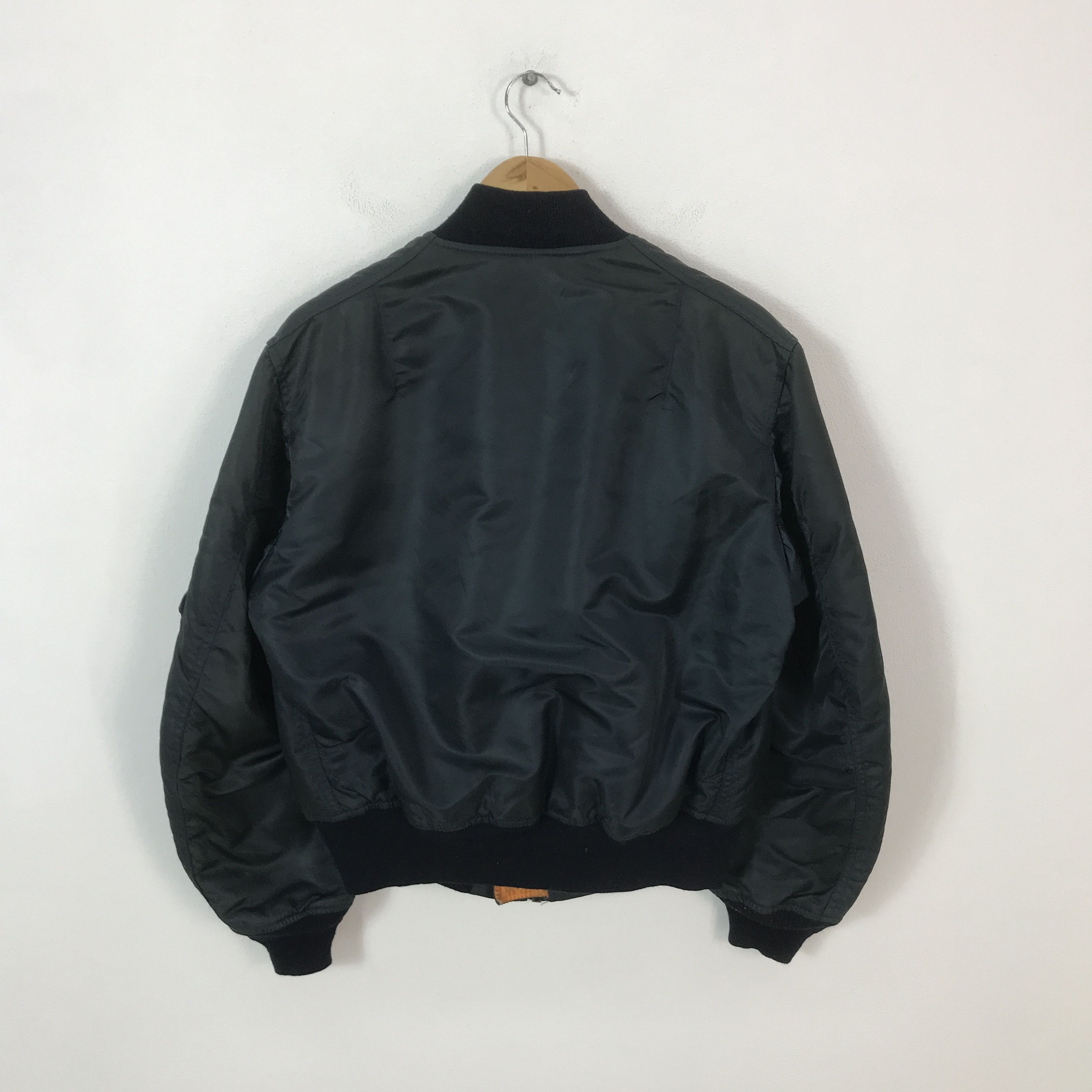 Avirex Vintage Avirex Ma-1 flyer's bombers Jacket K64B10 Size US M / EU 48-50 / 2 - 3 Thumbnail