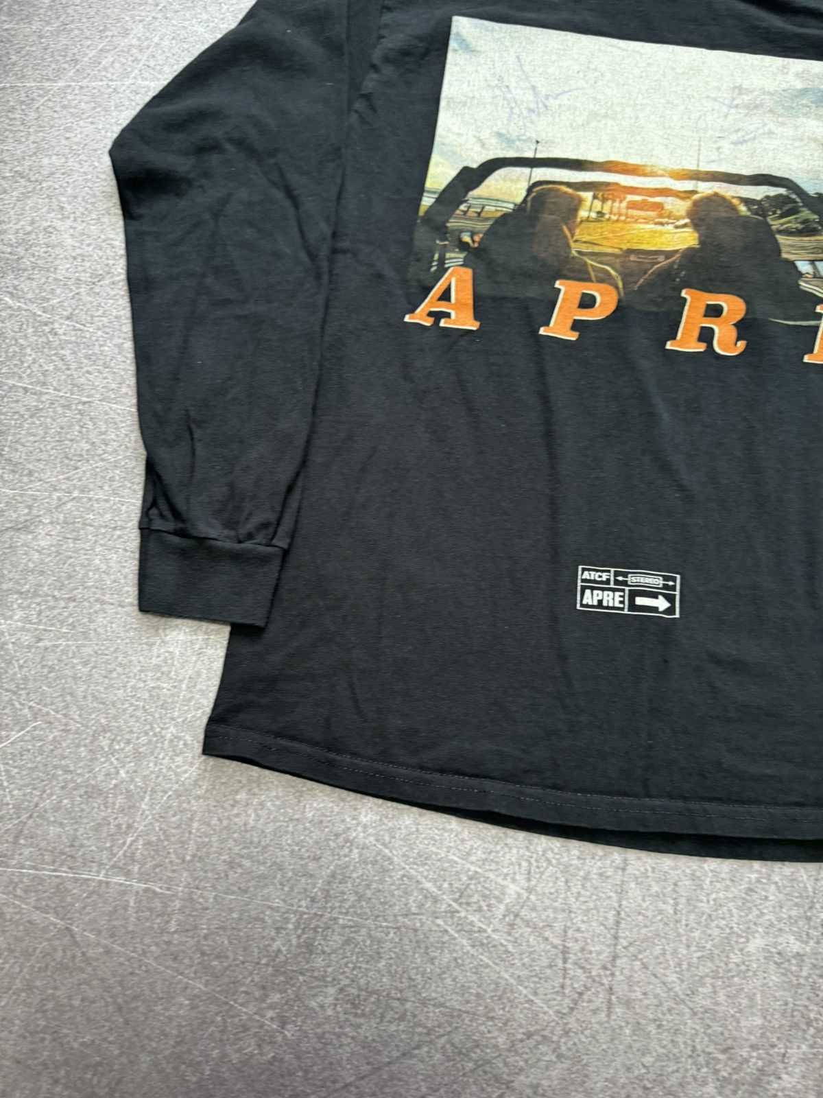 Band Tees APRE Band shirt Tour Long Sleeve Size US M / EU 48-50 / 2 - 8 Thumbnail