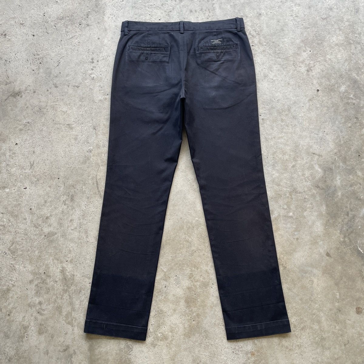 Banana Republic Vintage Banana Republic Black Faded Chinos Trousers Pants Size US 33 - 12 Thumbnail