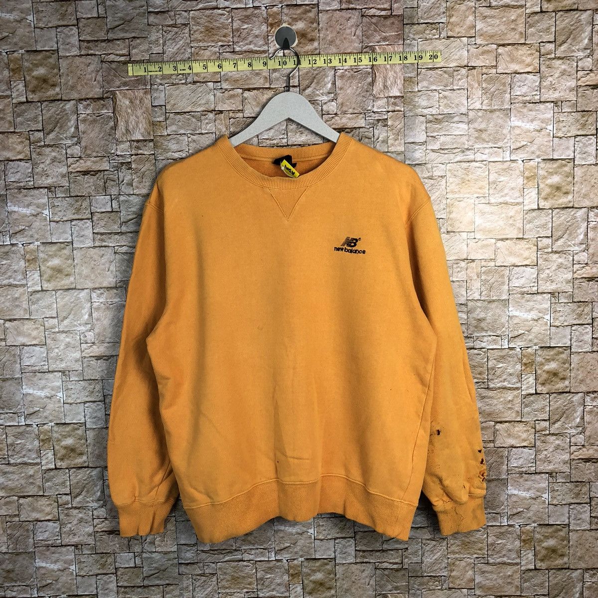 New Balance New Balance Orange ripped vintage Sweatshirt #A304 Size US M / EU 48-50 / 2 - 1 Thumbnail