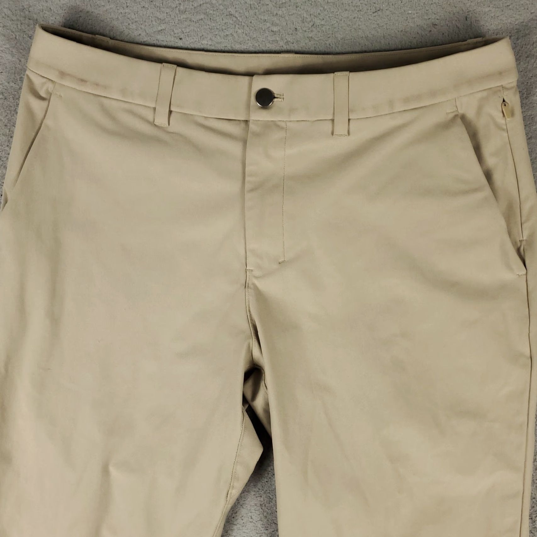 Lululemon Lululemon Pants Mens 34x28 Beige Slash Pockets Chino Trousers Commission ABC Size US 34 / EU 50 - 2 Thumbnail