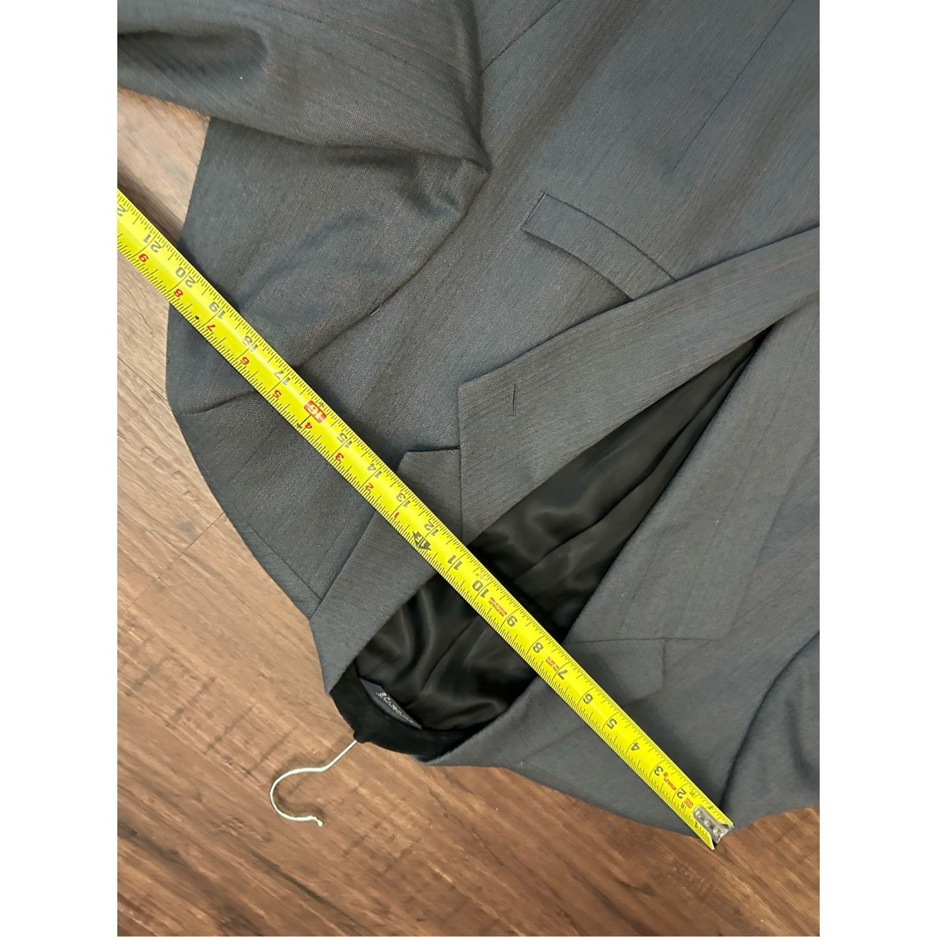 Burberry Burberry’s Pure Wool Gray Pinstripe Two-Button Blazer Sz 44R Size 44R - 12 Thumbnail