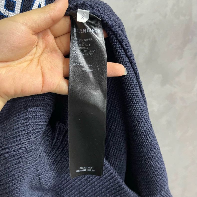 Balenciaga Balenciaga Blue College Emblem Embroidered Pattern Logo Sw Size US S / EU 44-46 / 1 - 3 Thumbnail