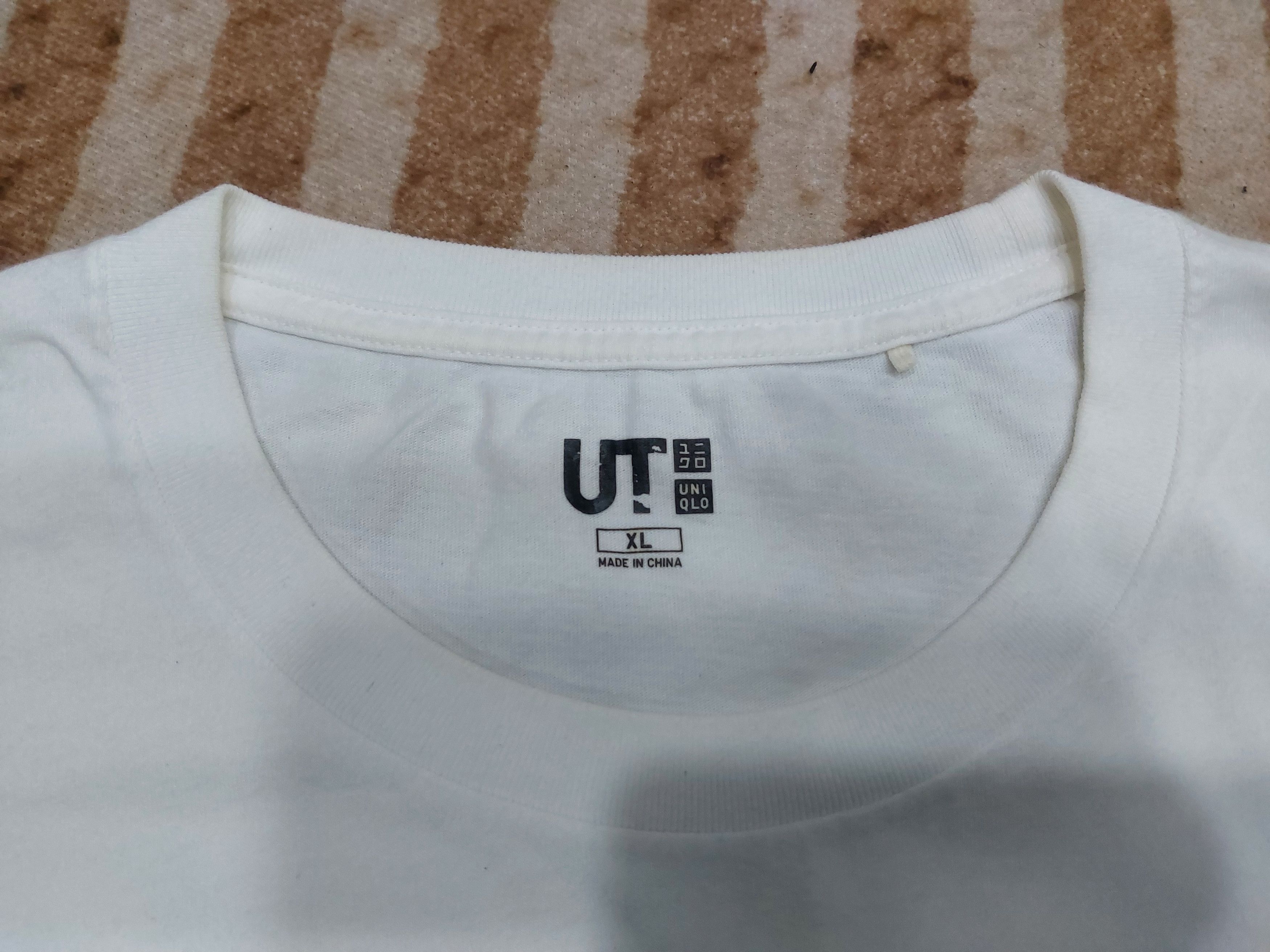 Uniqlo AGENT SMITH MATRIX X UNIQLO TEE Size US XL / EU 56 / 4 - 7 Thumbnail