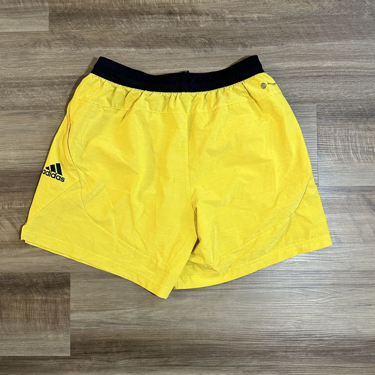 Adidas Adidas Men’s Aero Ready Training Shorts Size L Yellow/Black Size US 33 - 4 Thumbnail