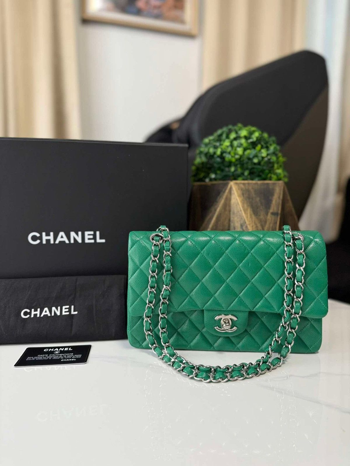 Chanel Chanel Double Flap Caviar Medium Size ONE SIZE - 1 Thumbnail