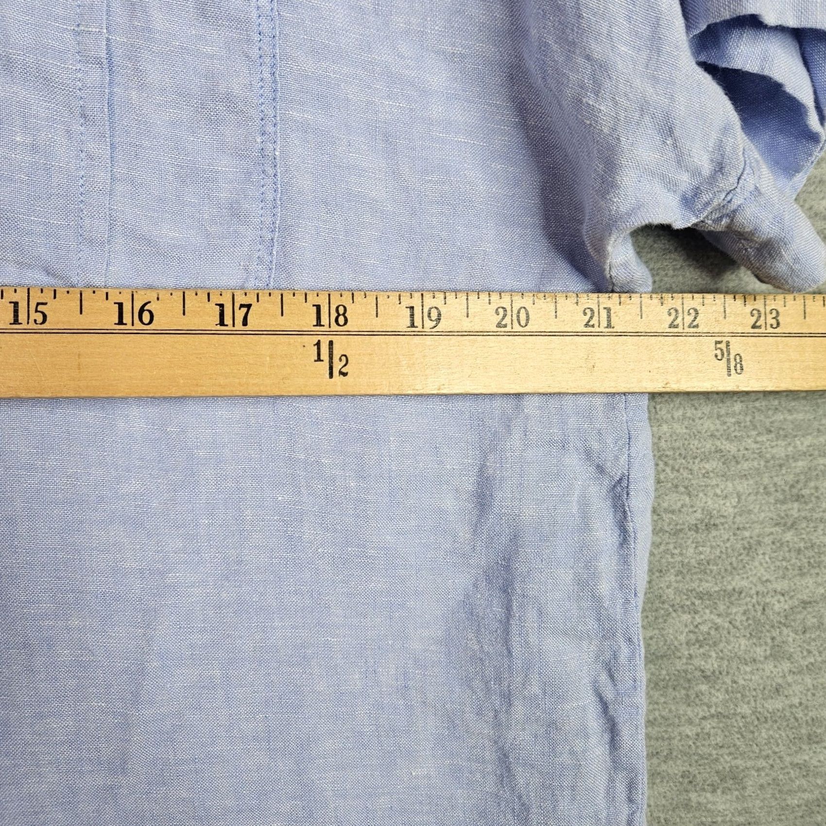 J.Crew J.CREW Baird McNUTT Irish Linen Women's Light Blue 1/4 Button Up Shirt Sz 4 Size S / US 4 / IT 40 - 3 Thumbnail