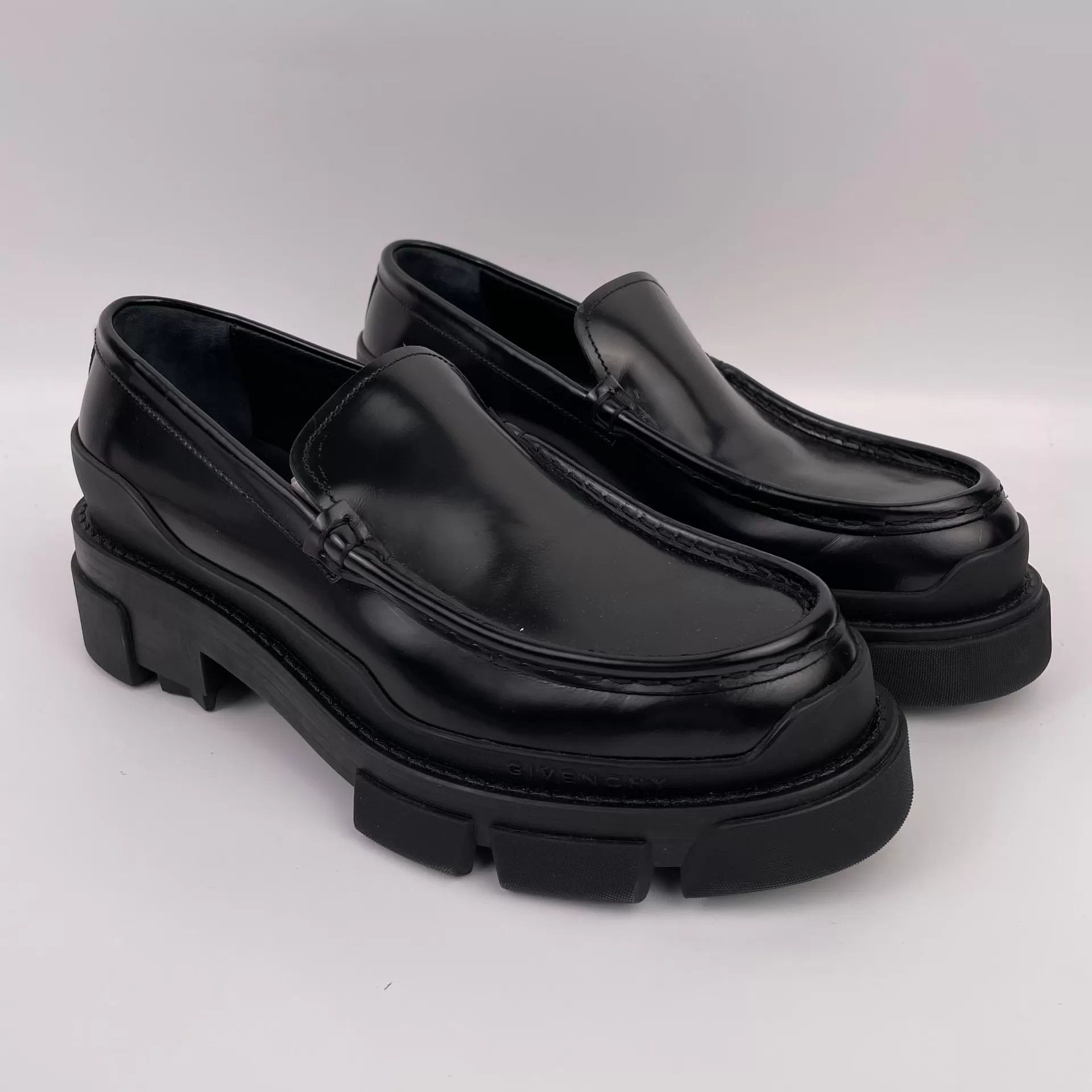 Givenchy Givenchy Black Leather Loafers EU 38 Size US 7.5 / IT 37.5 - 2 Thumbnail