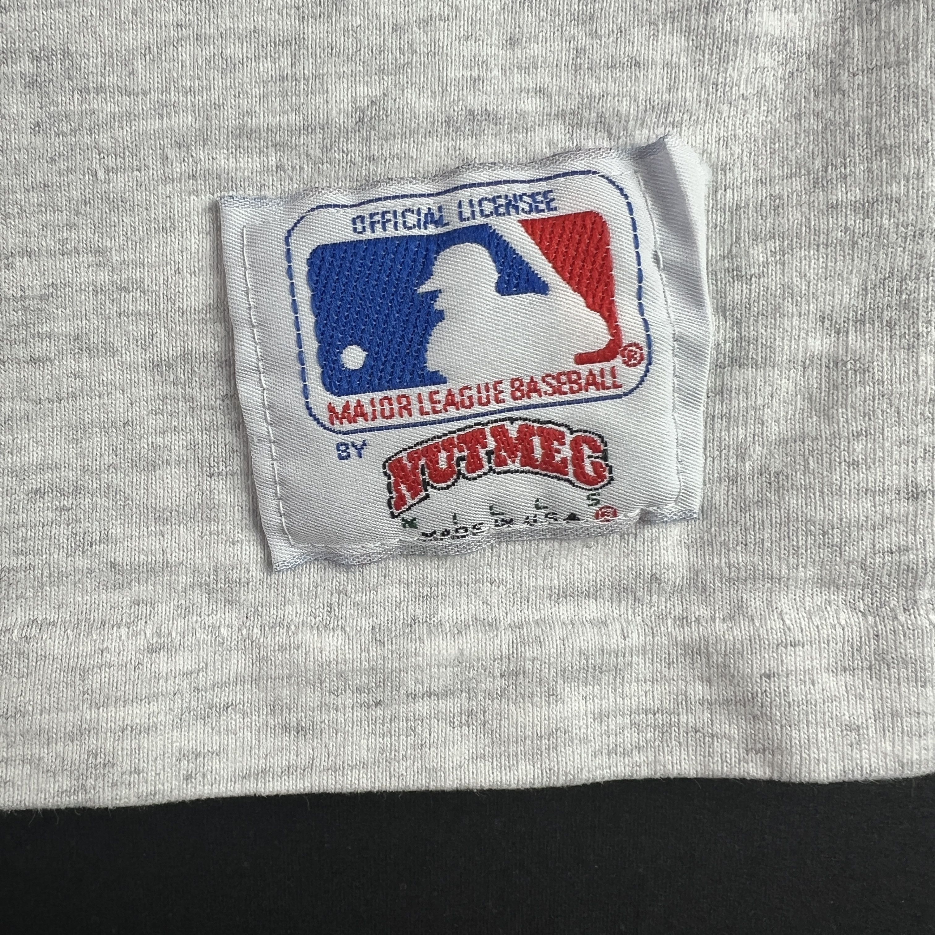 Nutmeg VTG 90s Nutmeg Chicago White Sox Shirt Single Stitch Tee Size US L / EU 52-54 / 3 - 3 Thumbnail