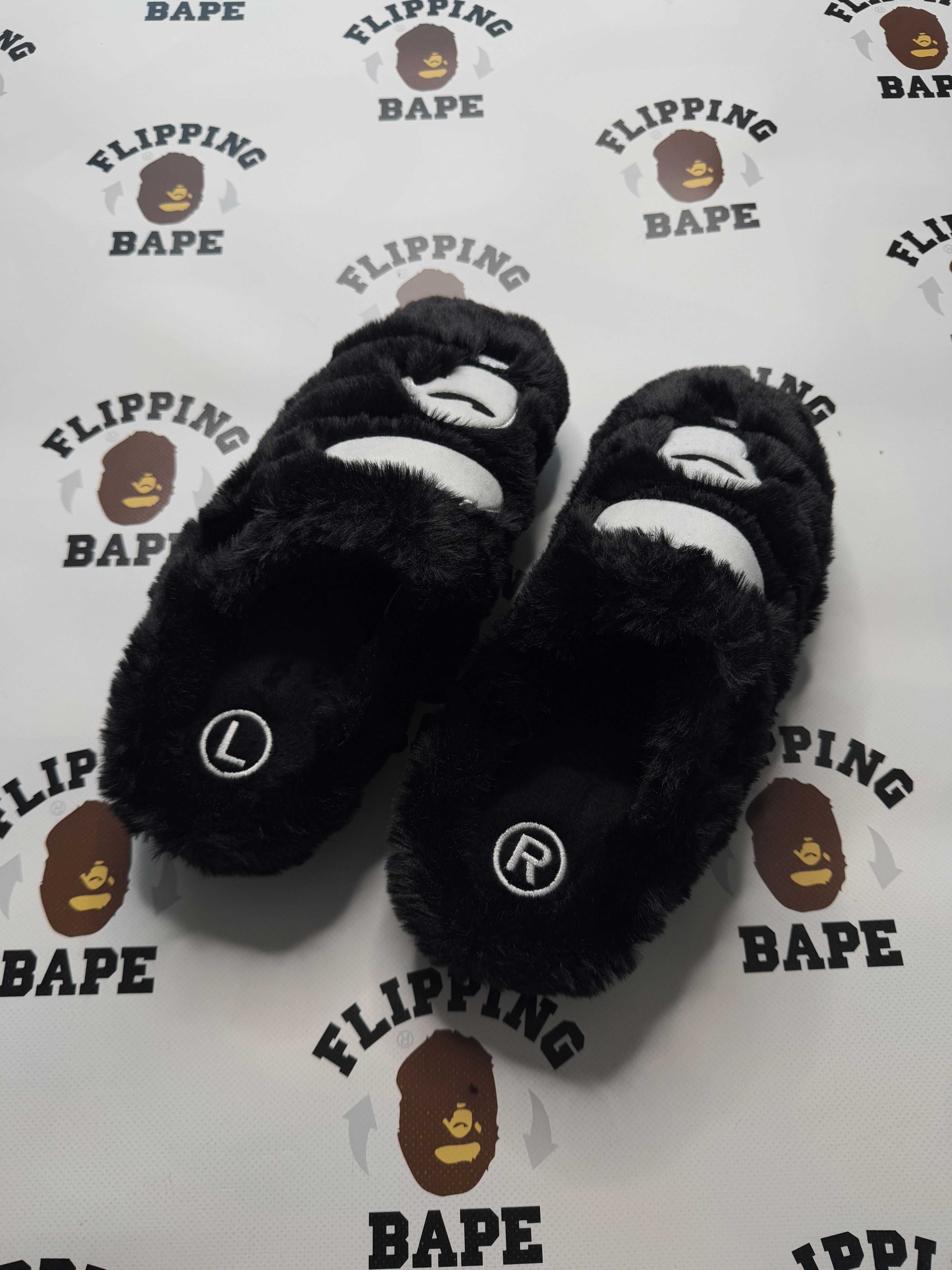 Bape × SUBU BAPE x SUBU APE HEAD PUFFER SANDALS Size US 7.5 / EU 40-41 - 4 Thumbnail