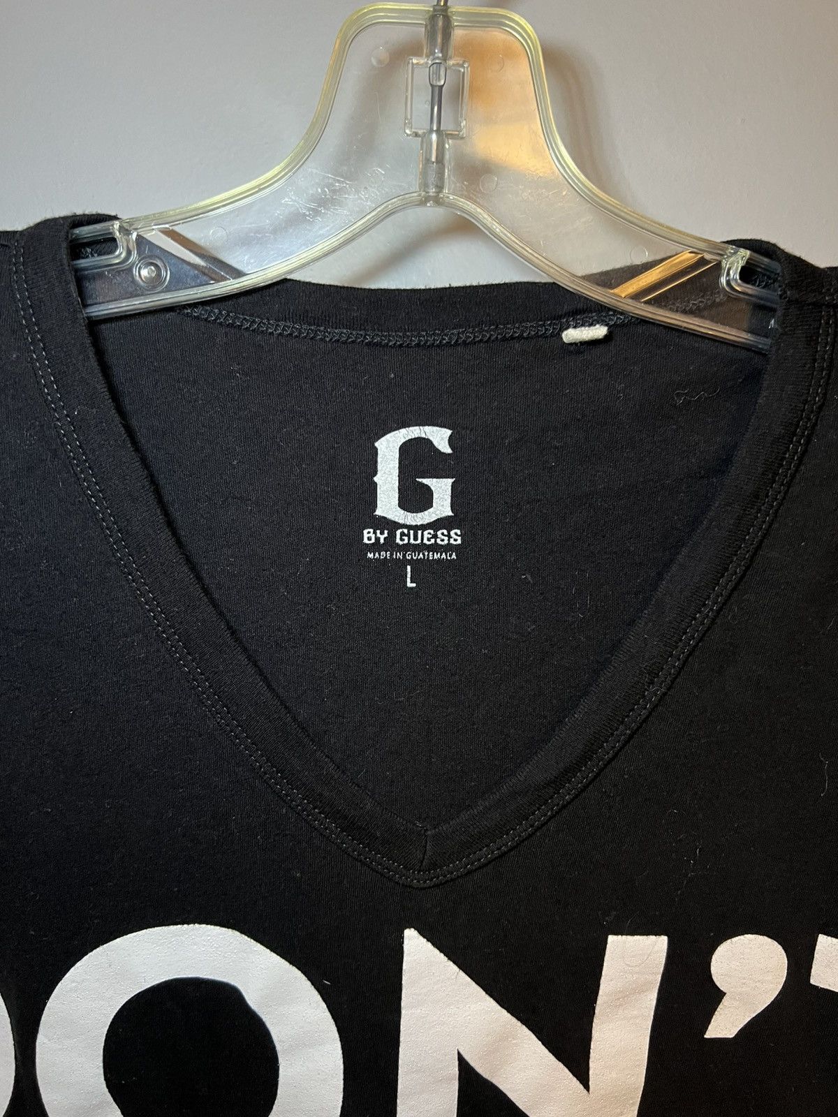 Guess Vintage Guess “Don’t Hate The Player Hate…” v-neck t-shirt Size US XL / EU 56 / 4 - 3 Thumbnail
