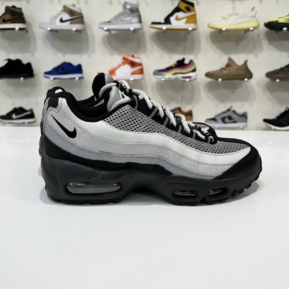 Nike Nike Air Max 95 LX Reflective Safari (W) Size US 6.5 / IT 36.5 - 6 Thumbnail