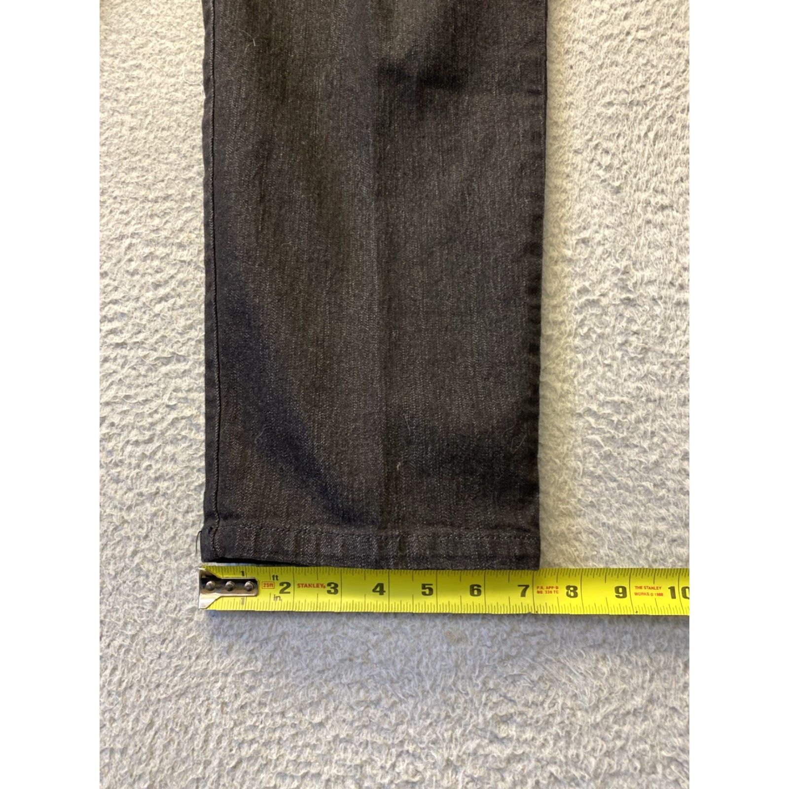 Gloria Vanderbilt VINTAGE Gloria Vanderbilt Jeans Women’s Size 12 Straight Leg Black Cotton 32 Inseam 32 Waist Mens? Size 34" / US 12 / IT 48 - 6 Thumbnail