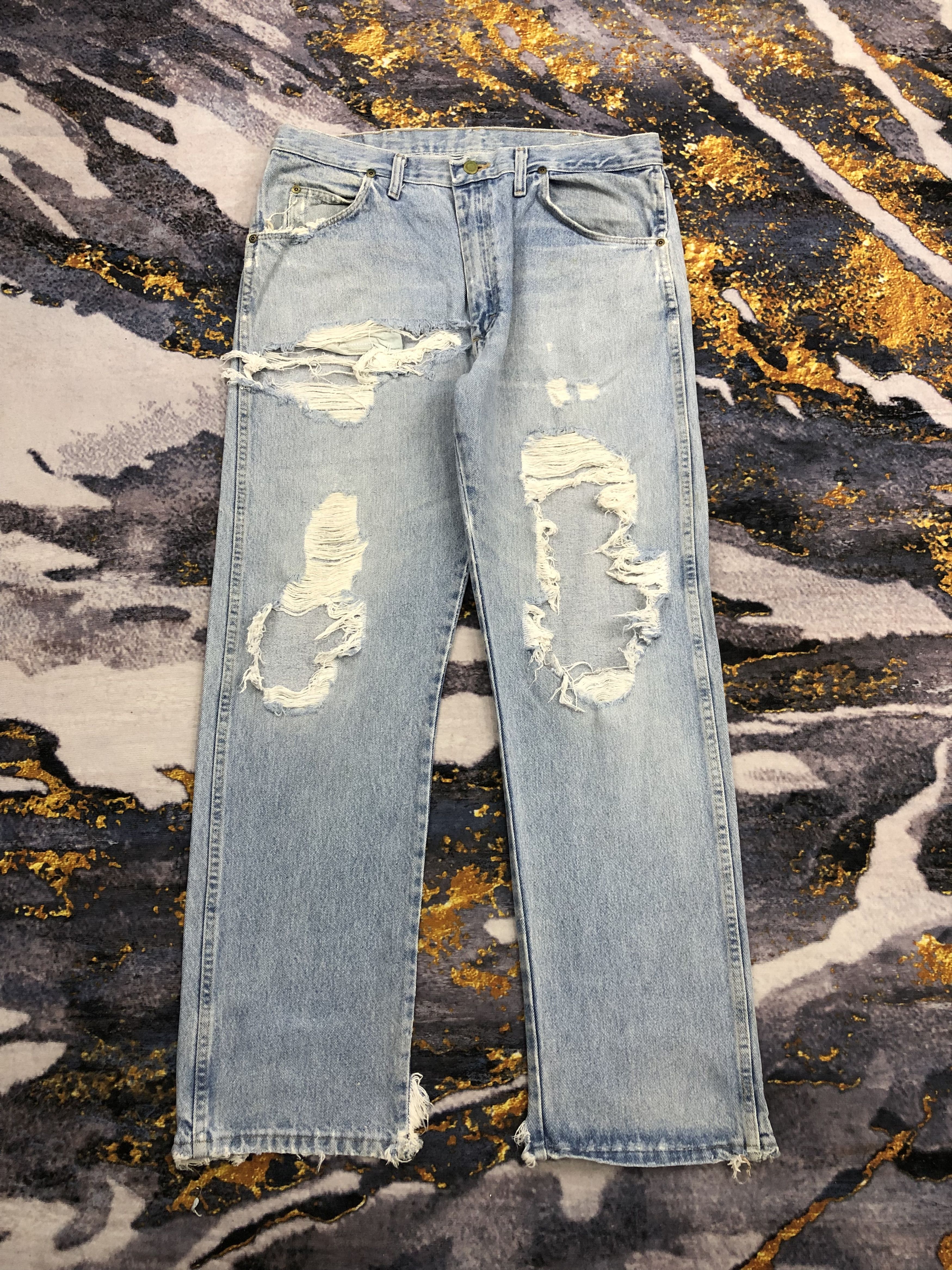 Vintage Wrangler Distressed Blue Jeans DPP0075
