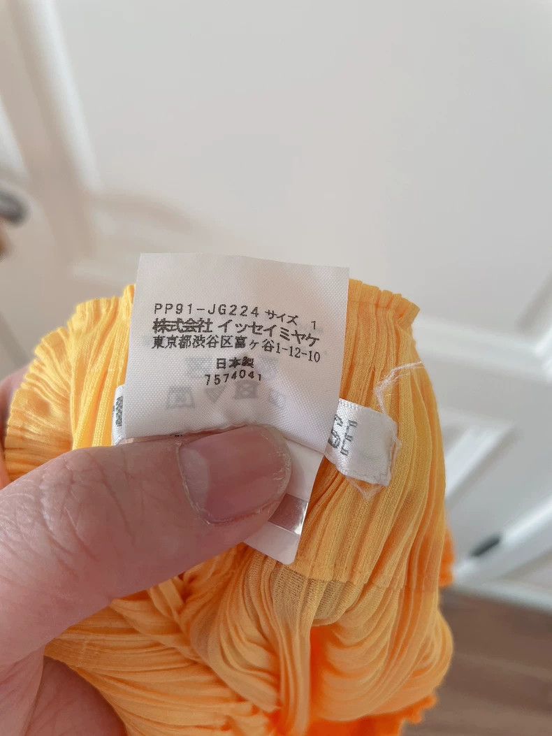 Issey Miyake Issey Miyake size:1 Yellow pleated skirt Size 31" - 4 Thumbnail