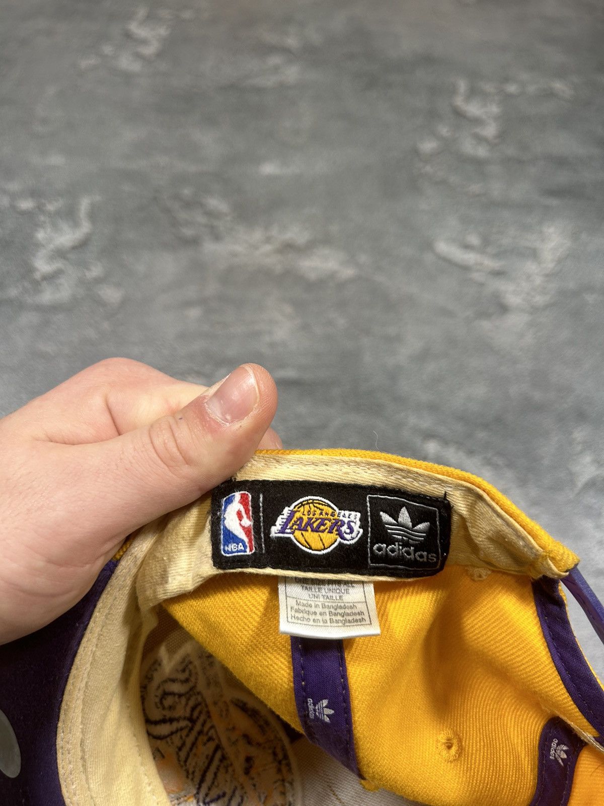 NBA × Vintage Los Angeles Lakers Vintage Adidas SnapBack Size ONE SIZE - 4 Thumbnail