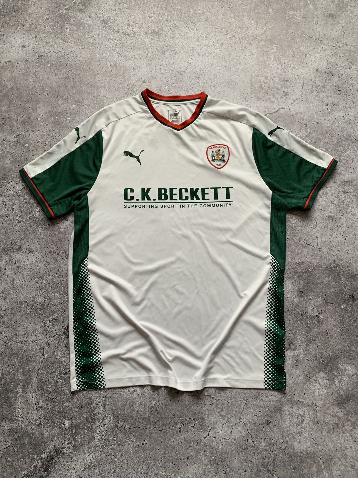 Puma × Vintage 🔥VINTAGE BARNSLEY JERSEY Size US XL / EU 56 / 4 - 1 Thumbnail