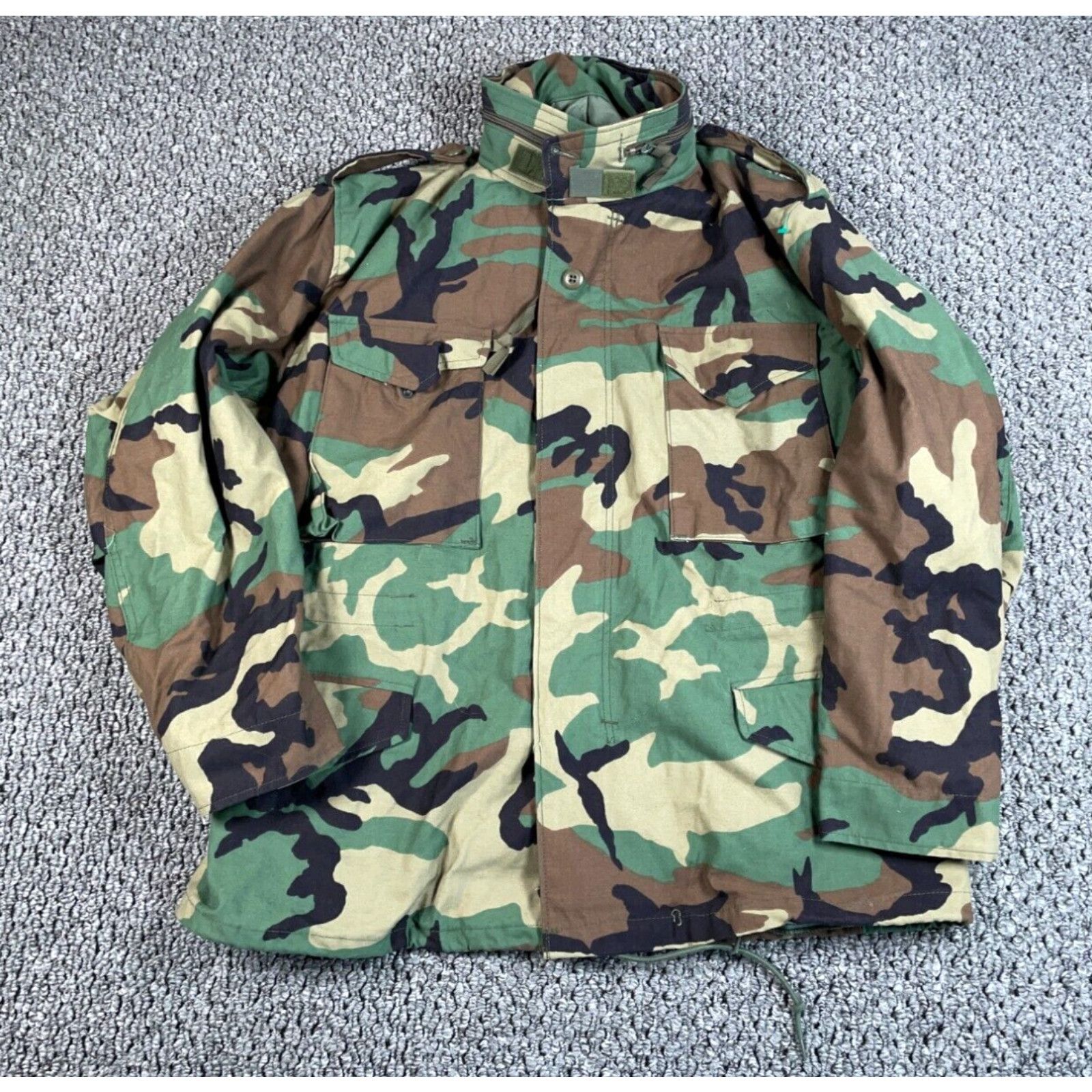 image of Vintage VTG Us Army M-65 Cold Weather Jacket Adult Medium Green Woodland Camouflage in White, Men's