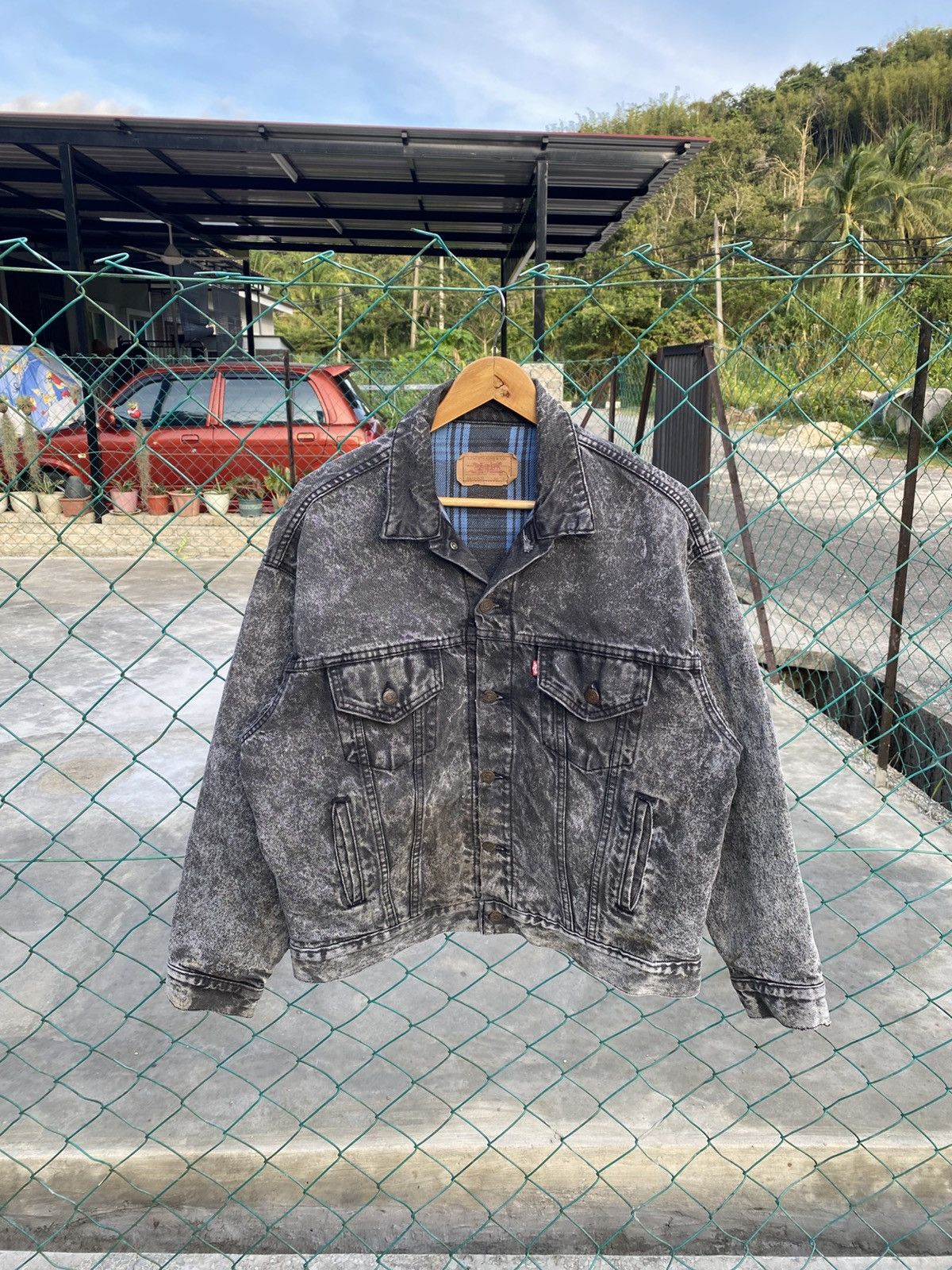 Levi's Vintage Levi’s galactic wash baggy trucker jacket Size US L / EU 52-54 / 3 - 1 Thumbnail