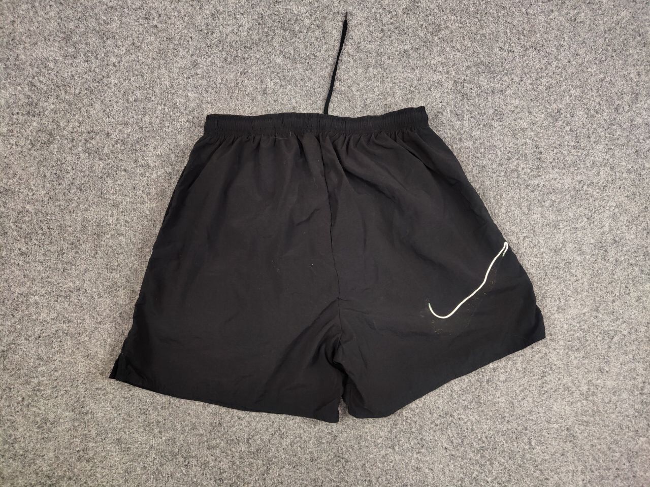 Nike Vintage 90's Nike Big Swoosh Black Nylon Light Shorts Size US 34 / EU 50 - 10 Thumbnail