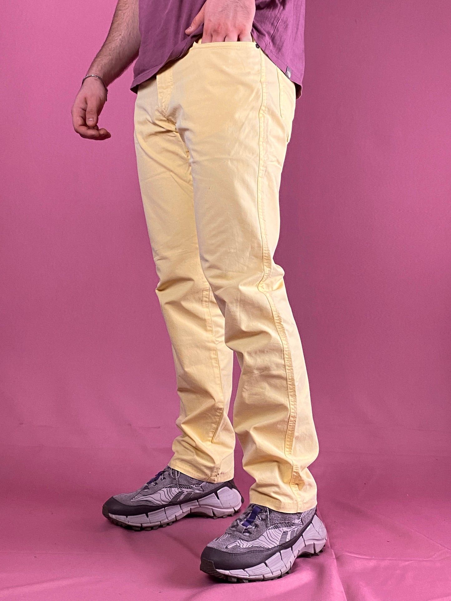 Burberry × Vintage Burberry Vintage Men's Chino Pants - 33 Size US 33 - 2 Thumbnail
