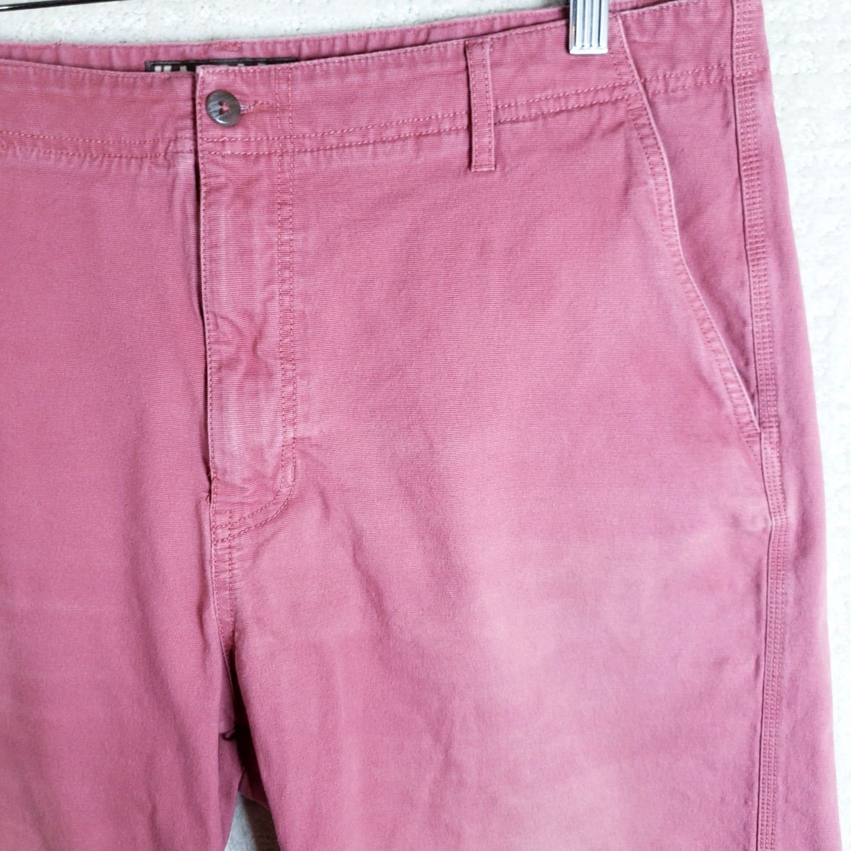 Pinko Kahala Mens Shorts Dark Pink Cotton Spandex Casual - Coastal Comfort Size US 38 / EU 54 - 4 Thumbnail