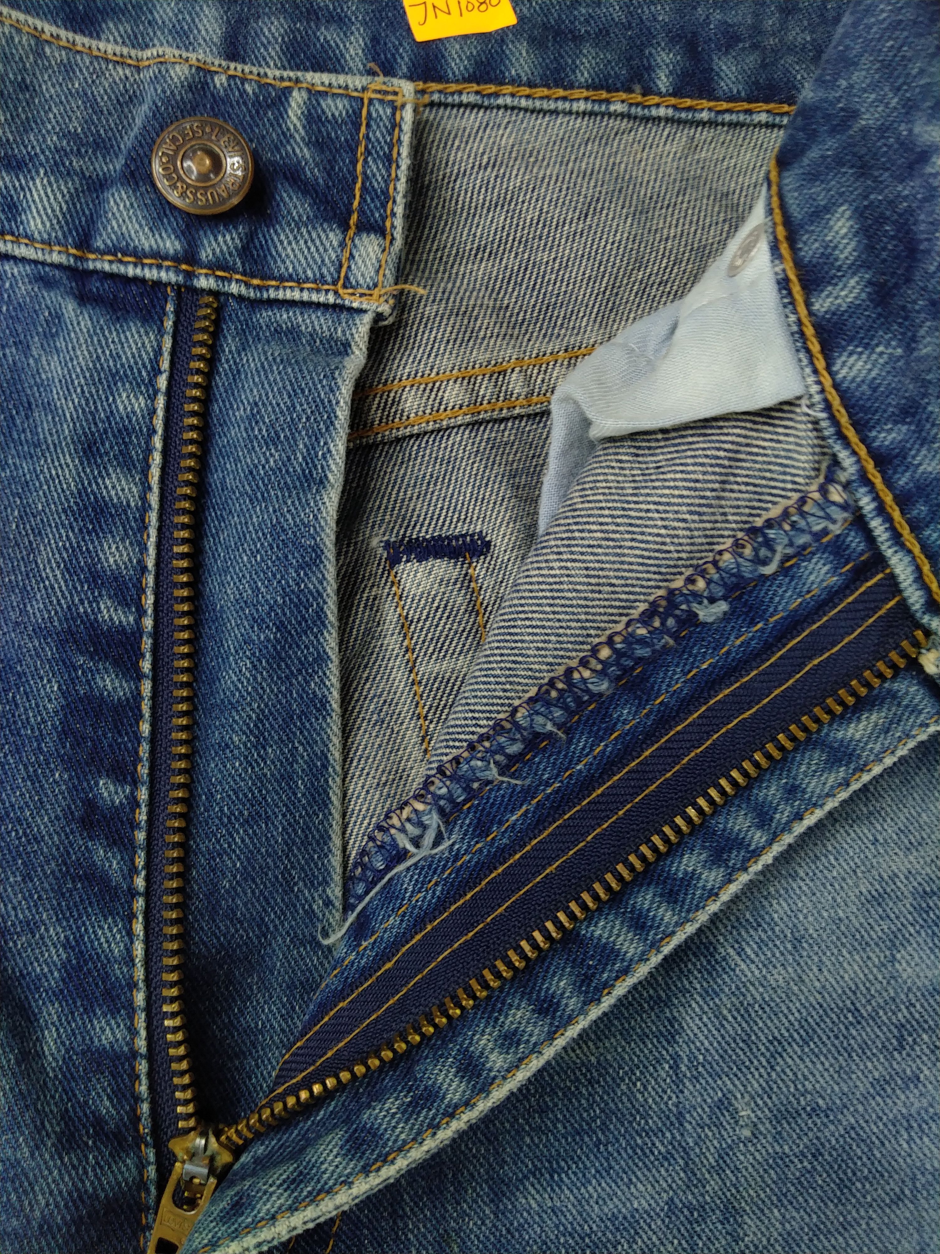 Levi's Distressed Blue Vintage Levi's 511 33x30 Denim -JN1080 Size US 33 - 6 Thumbnail