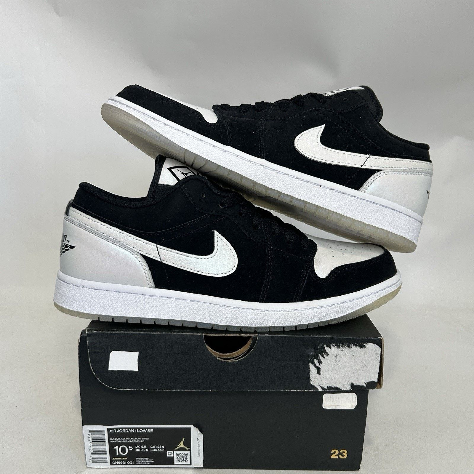 Nike Nike Air Jordan 1 Low SE Retro “Diamond Shorts” DH6931-001 Size US 10.5 / EU 43-44 - 1 Thumbnail