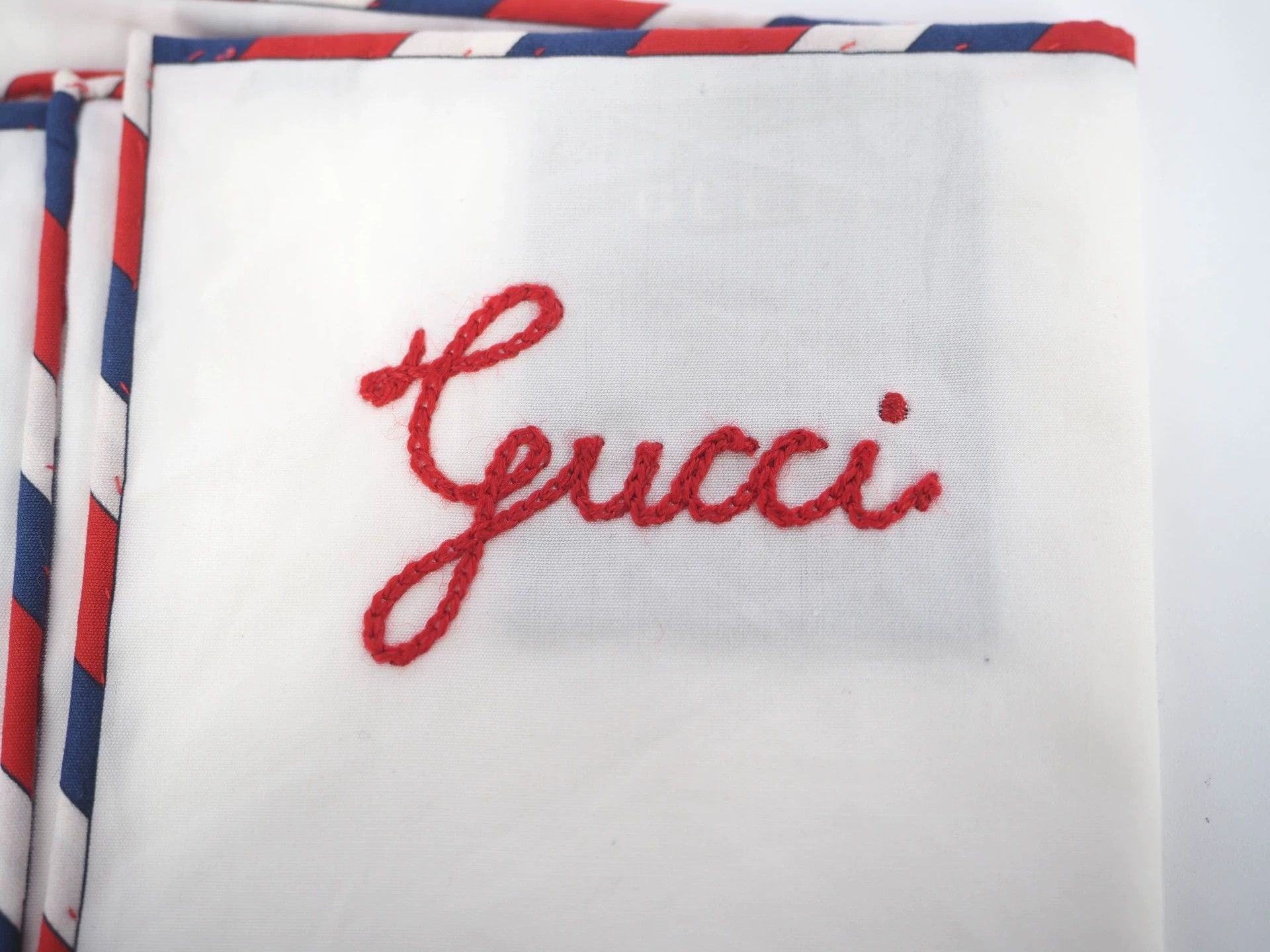 Gucci GUCCI White Embroidered Logo Square Handkerchief Size ONE SIZE - 3 Thumbnail