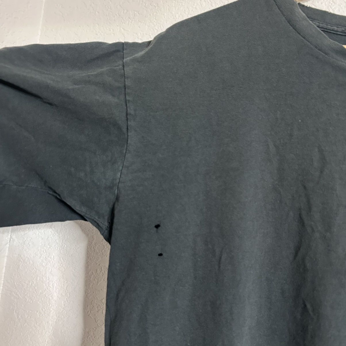 Hanes × Vintage Vintage duke faded black blank tee shirt Size US L / EU 52-54 / 3 - 4 Thumbnail