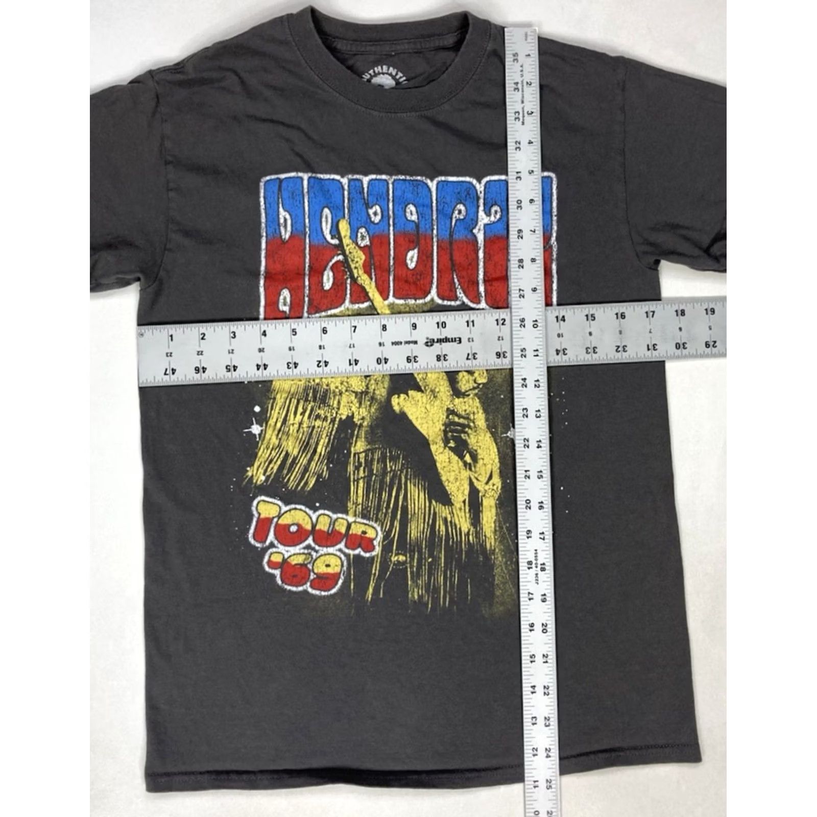 Vintage VINTAGE Jimi Hendrix Tour 69 Graphic T-shirt Women Small Gray Short Sleeve Music Size S / US 4 / IT 40 - 5 Thumbnail
