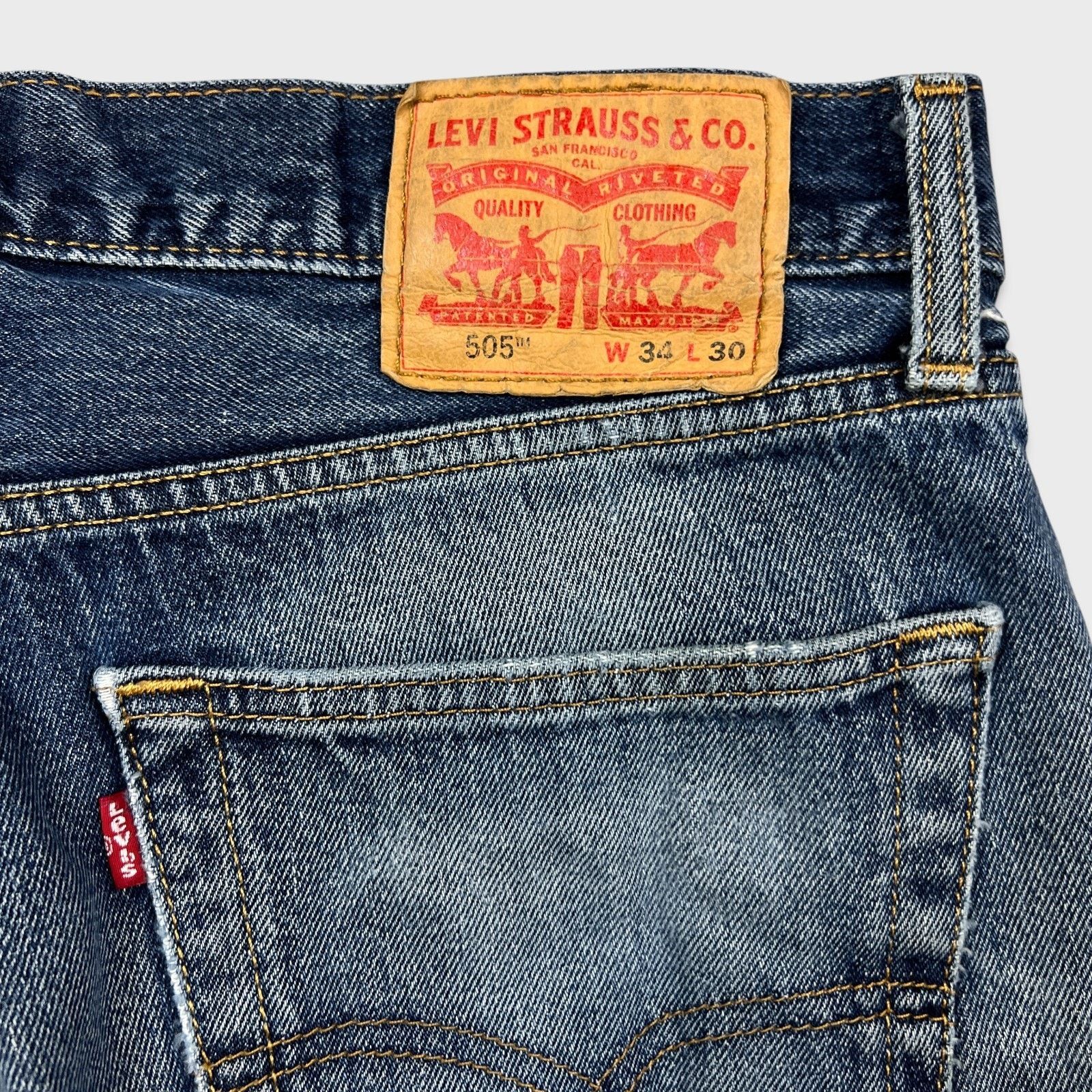 Levi's Levi's 505 Jeans 34x30 Blue Regular Straight Leg Distress Size US 34 / EU 50 - 8 Thumbnail