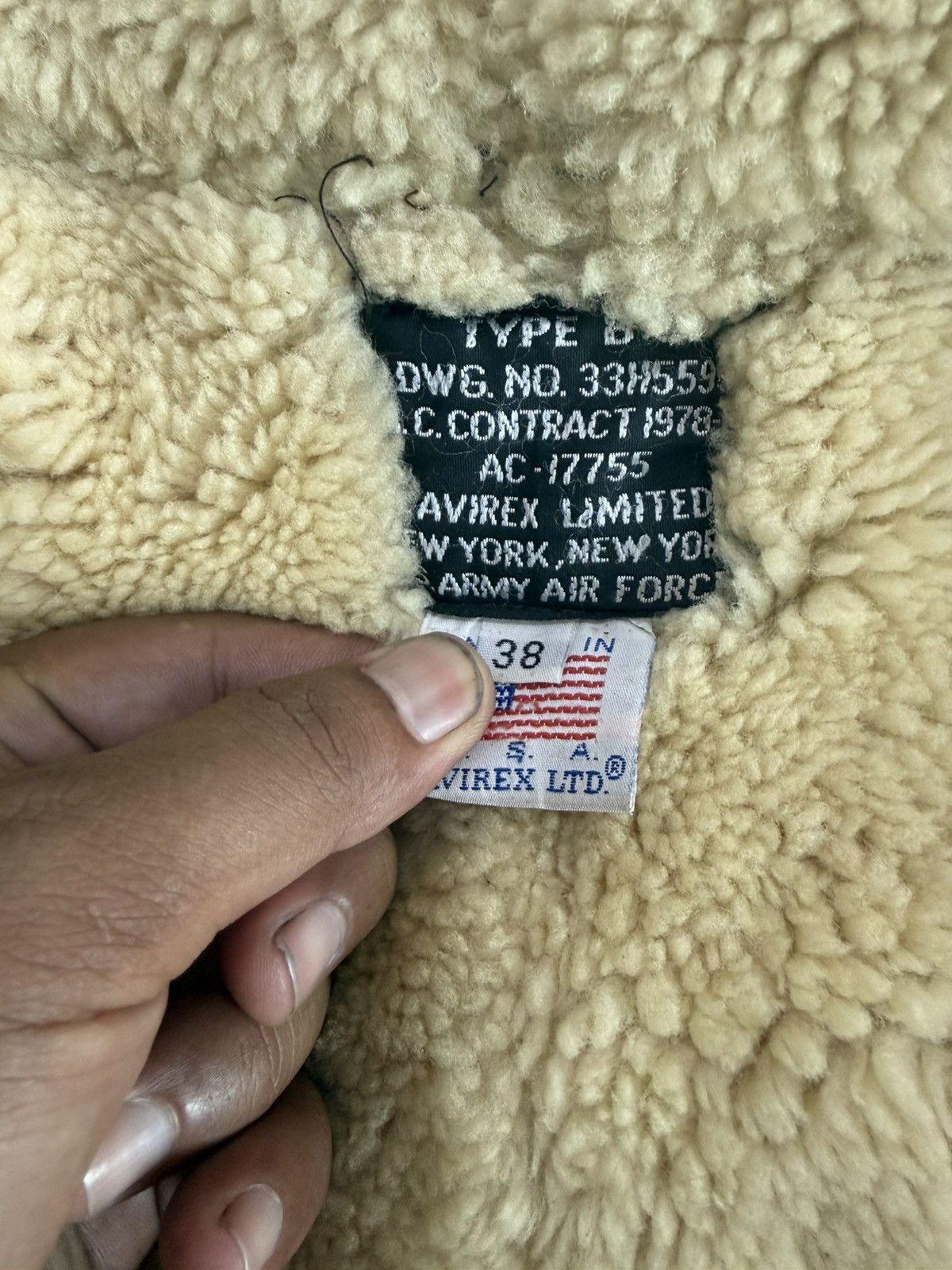 Avirex Vintage Sheep Skin Shearling Avirex Distress Jacket Size 38 Size US S / EU 44-46 / 1 - 9 Thumbnail