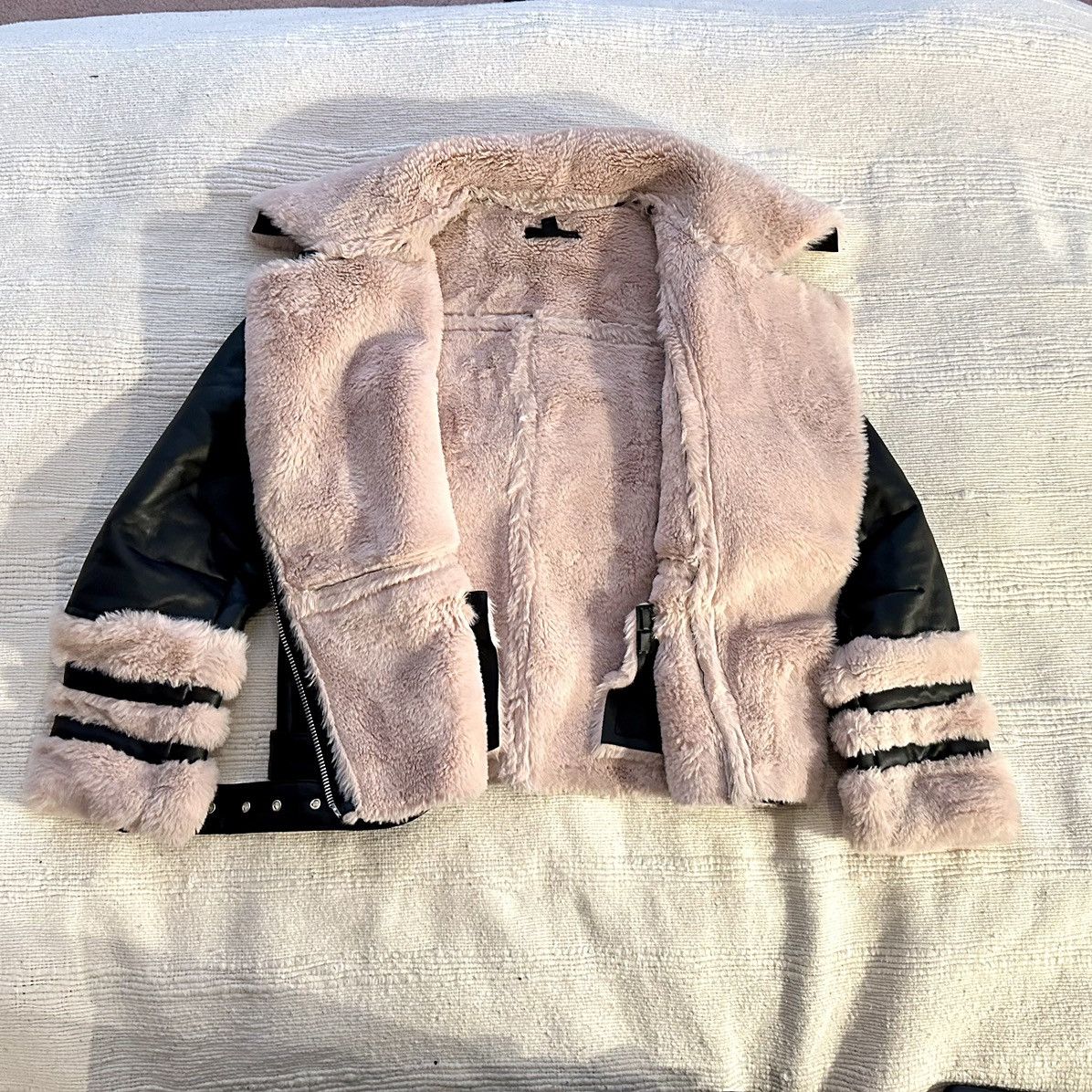 Missguided Missguided vegan leather and fur motor style jacket Size M / US 6-8 / IT 42-44 - 6 Thumbnail