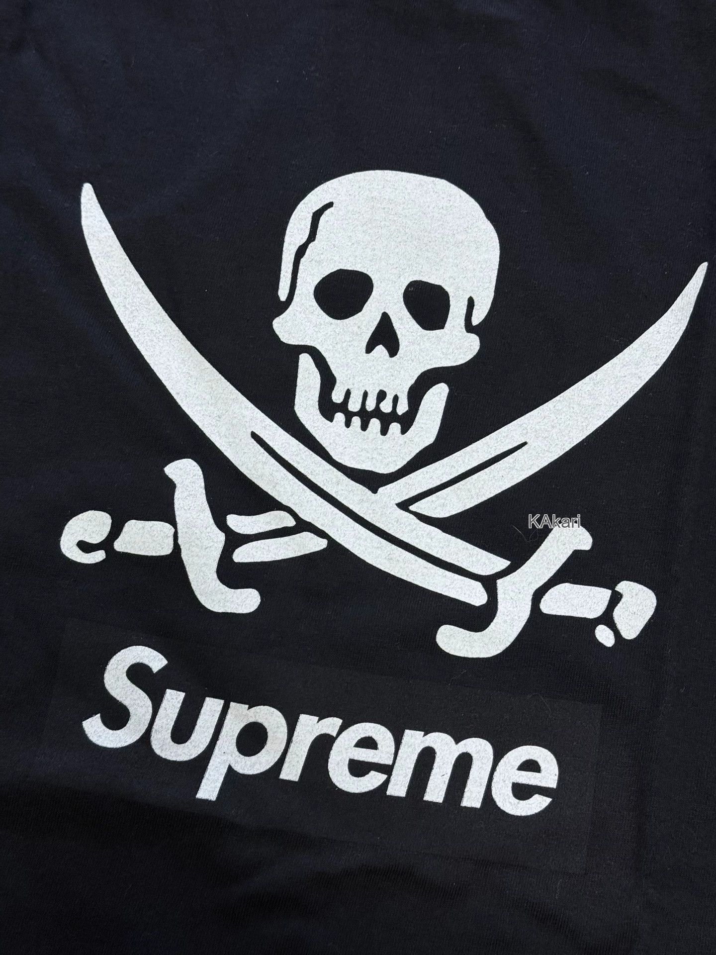 Supreme Black Skull & Crossbones Graphic Short Sleeve Tee Size US M / EU 48-50 / 2 - 2 Thumbnail