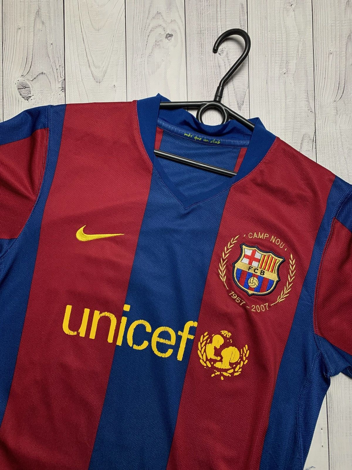 Nike × Vintage Vintage Nike Barcelona soccer jersey size M Size US M / EU 48-50 / 2 - 2 Thumbnail